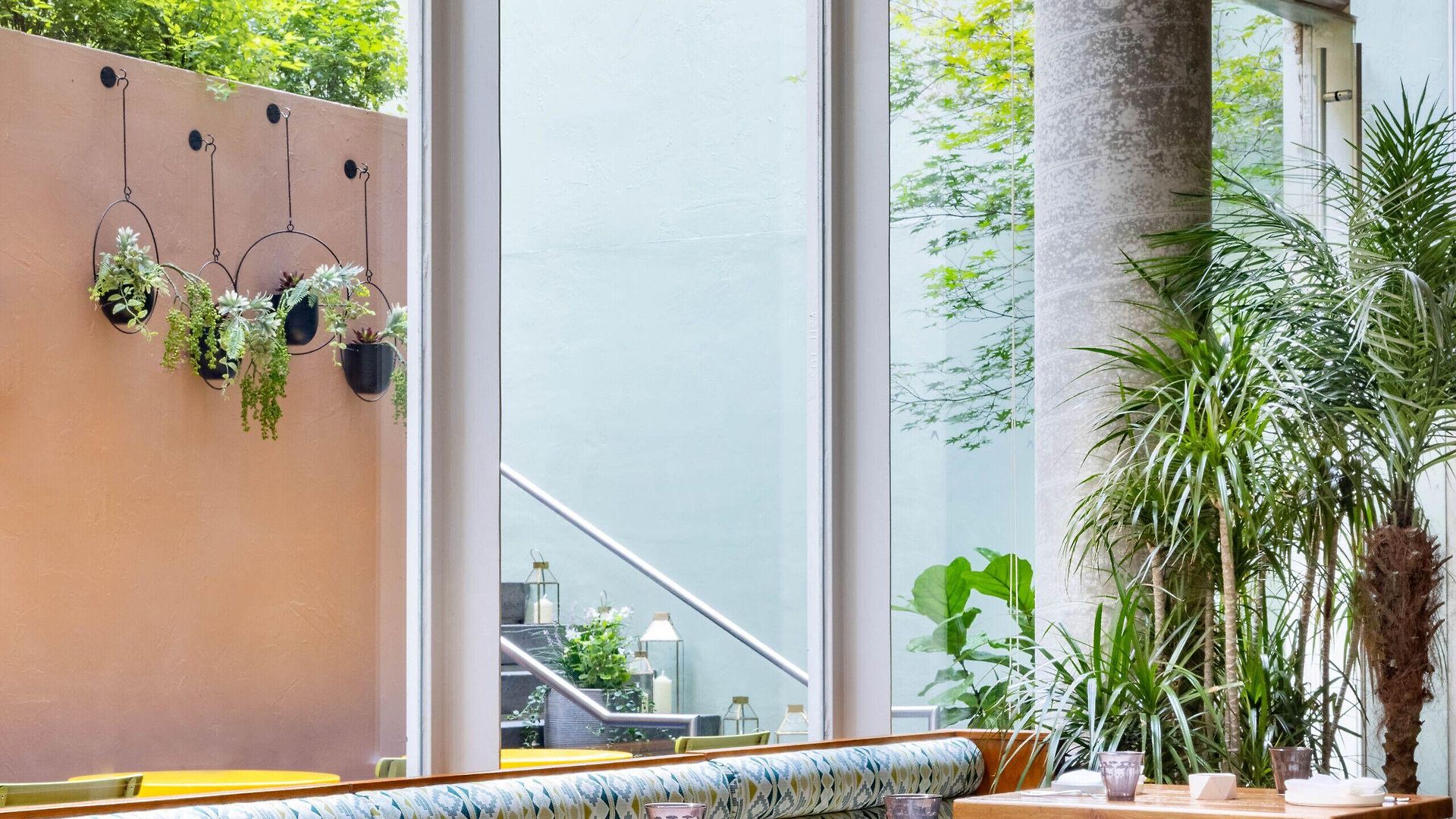 Alameda, Highline Hotel New York