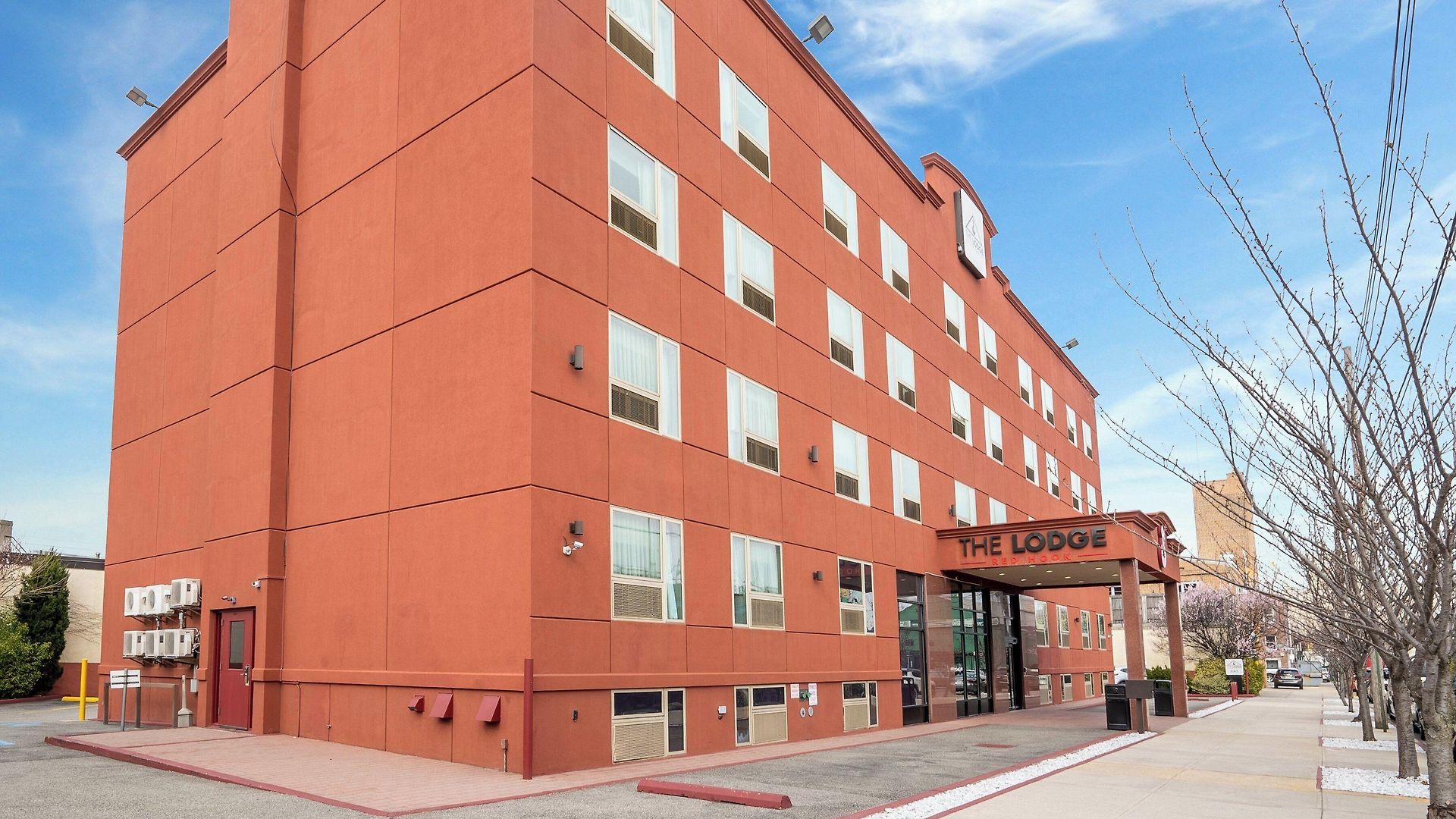 Hotel The Red Hook 3*