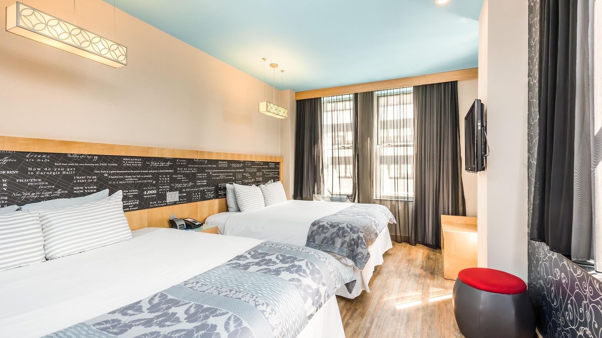 Tryp By Wyndham Times Square - Midtown Hotel