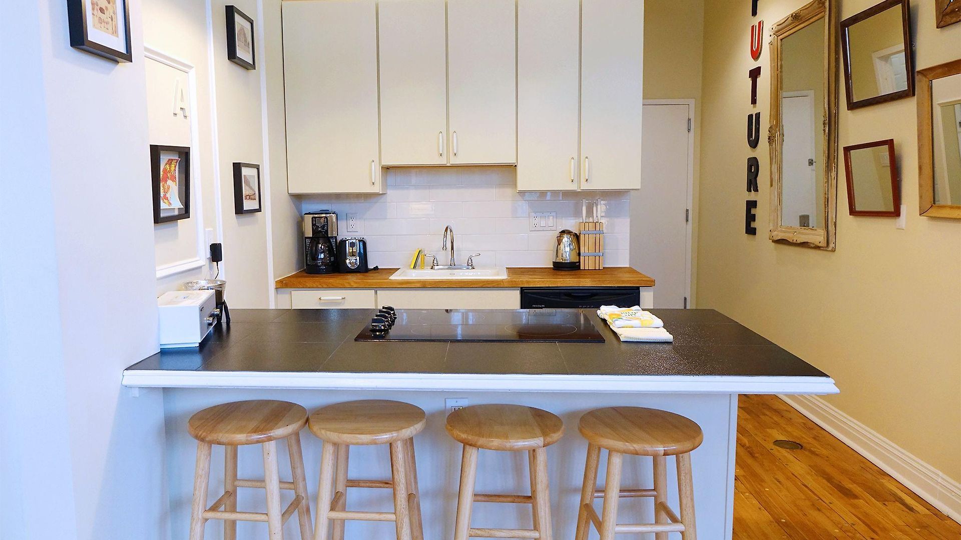 The Box House (adults Only) 4*