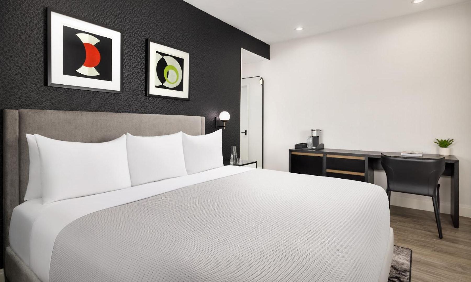 Hotel Arthouse 4*
