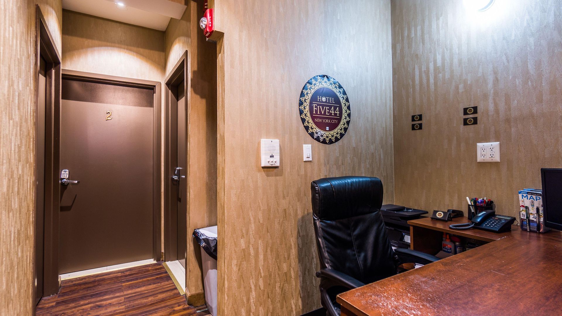 Hotel Five44 3*