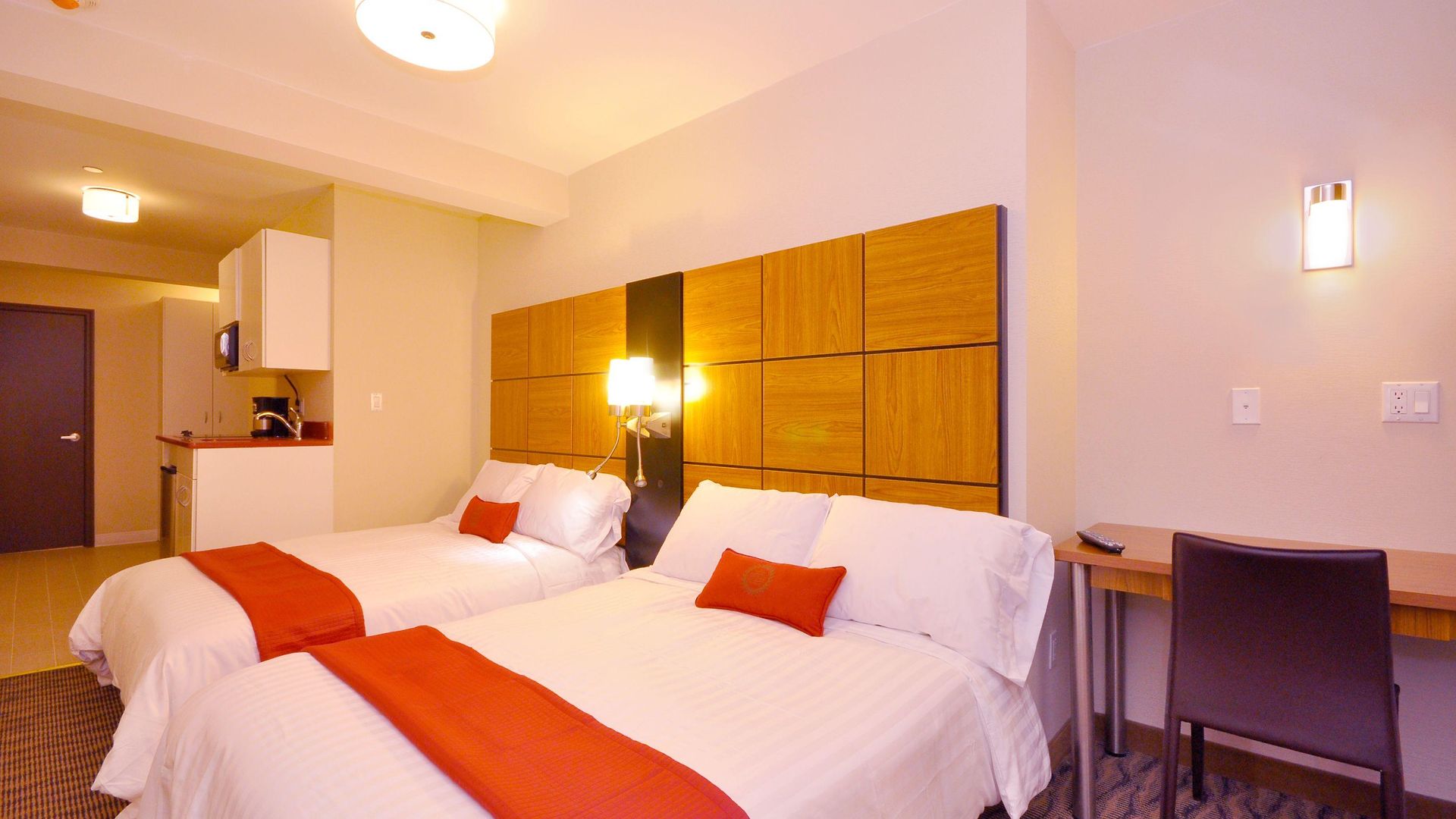 Five44 Hotel