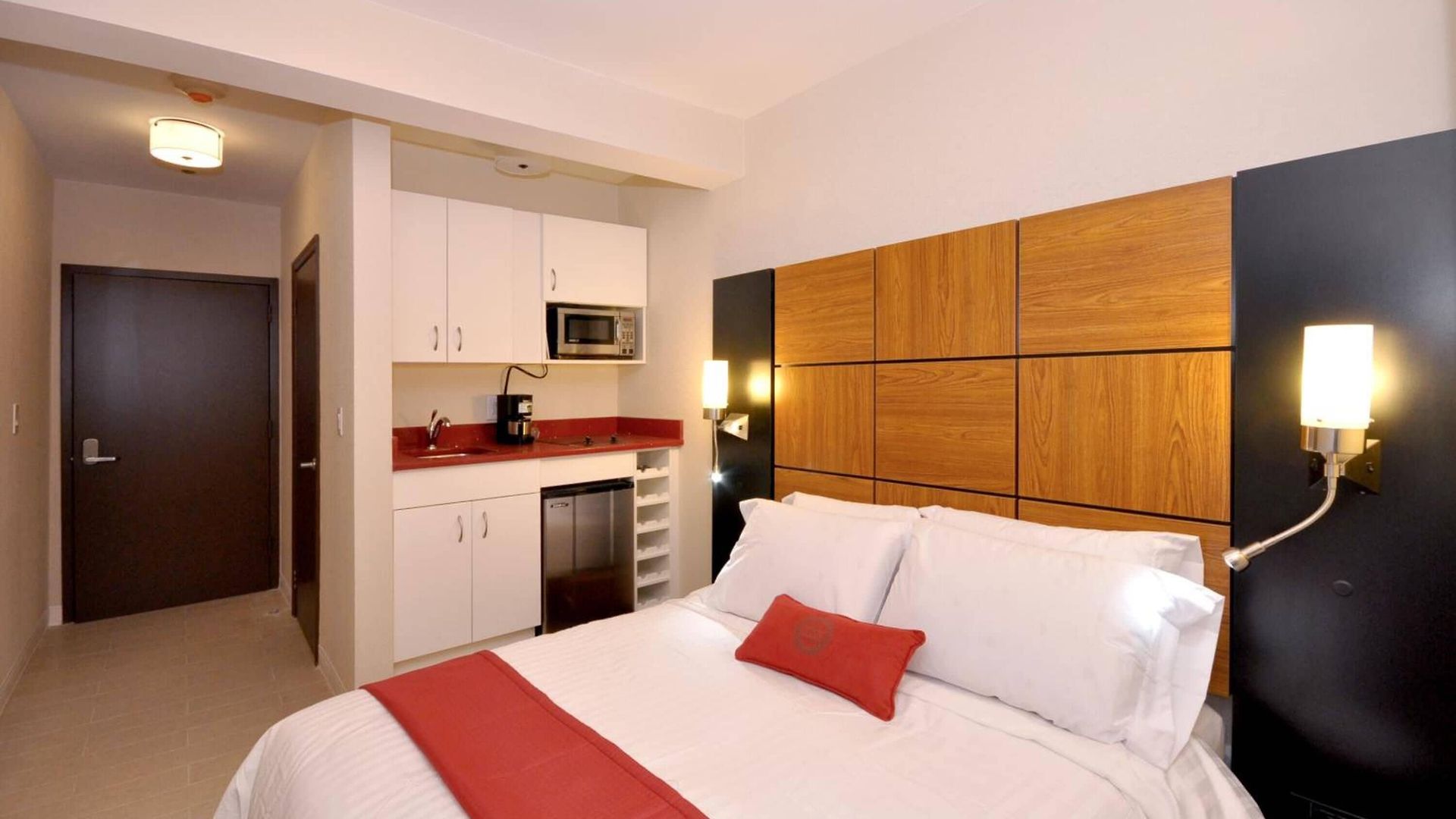 Five44 Hotel