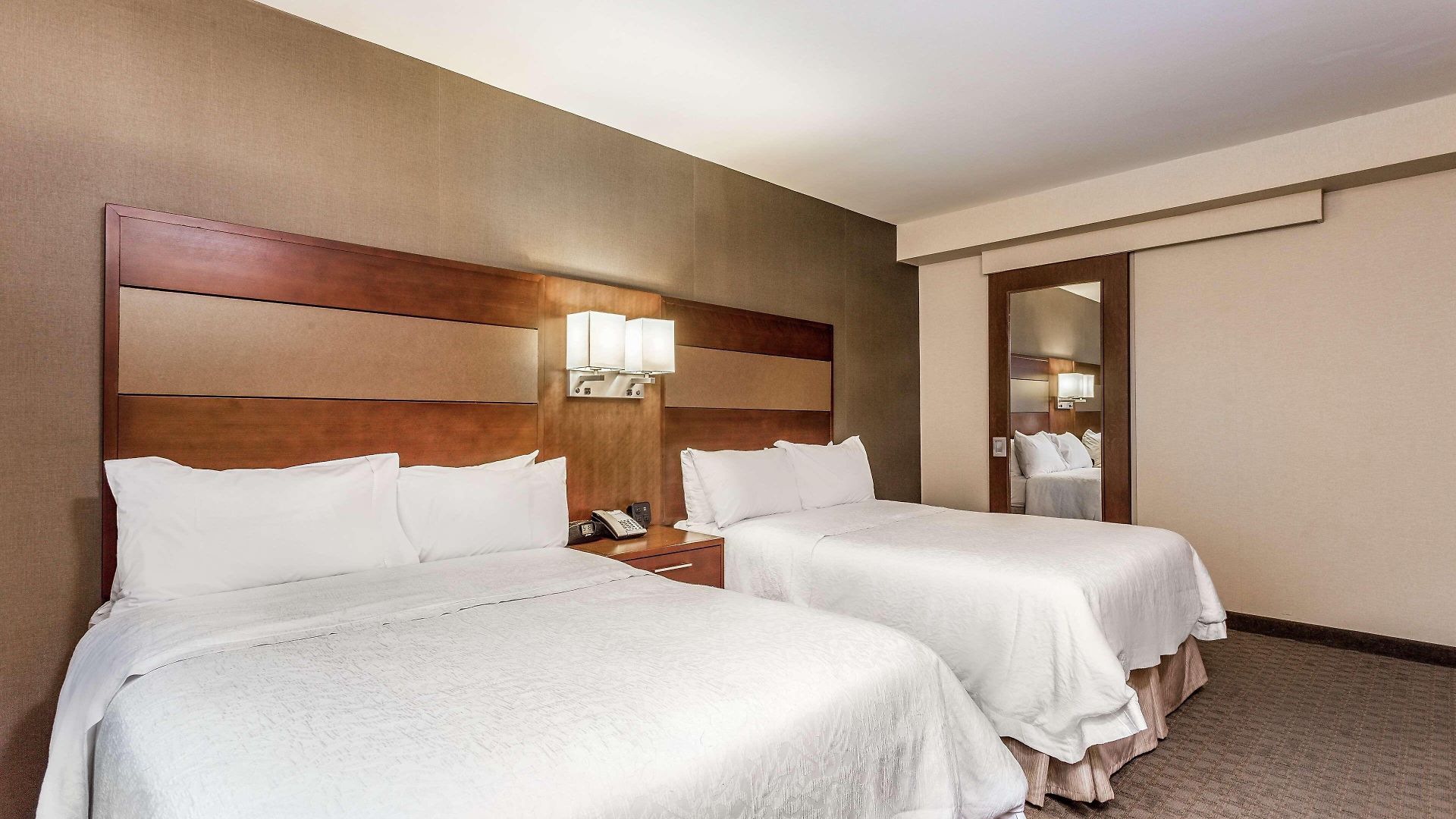 Hampton Manhattan Grand Hotel 3*