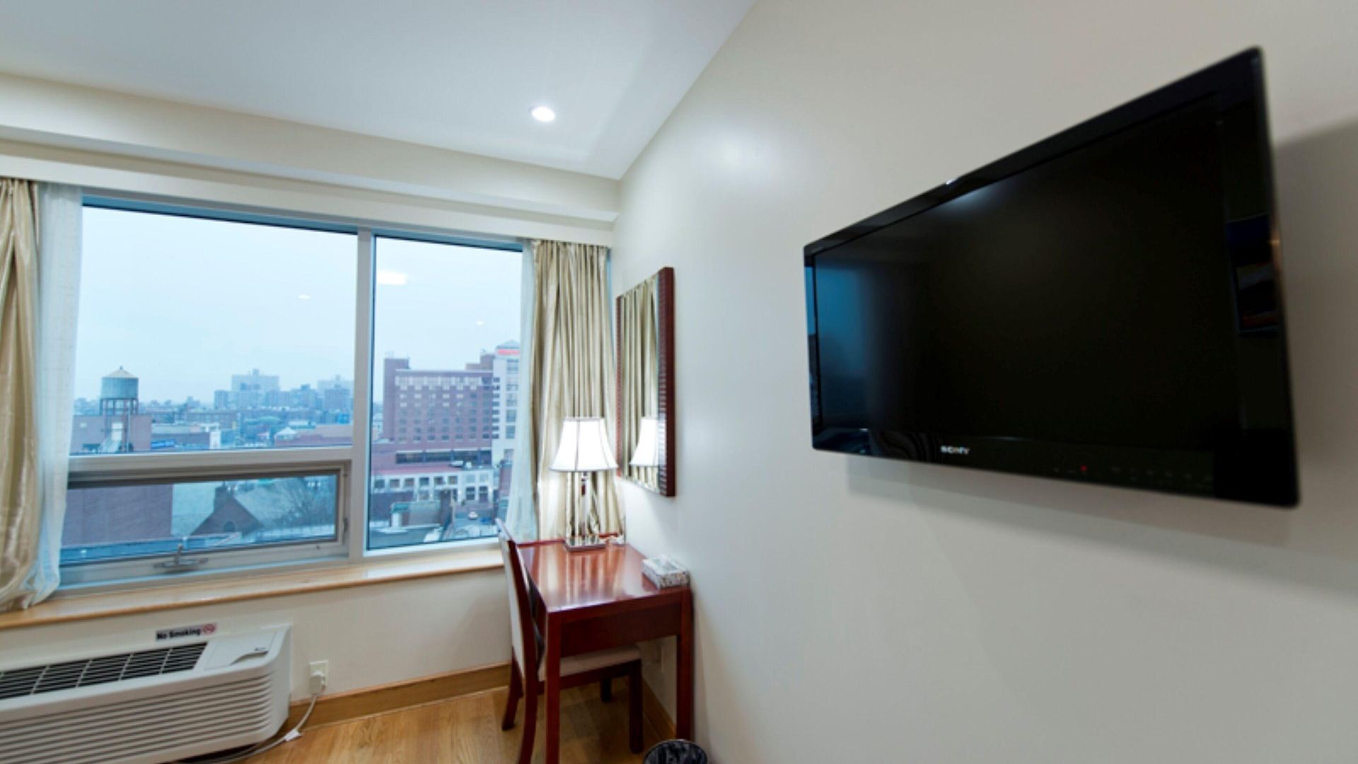 Hotel Asiatic - Flushing 3*