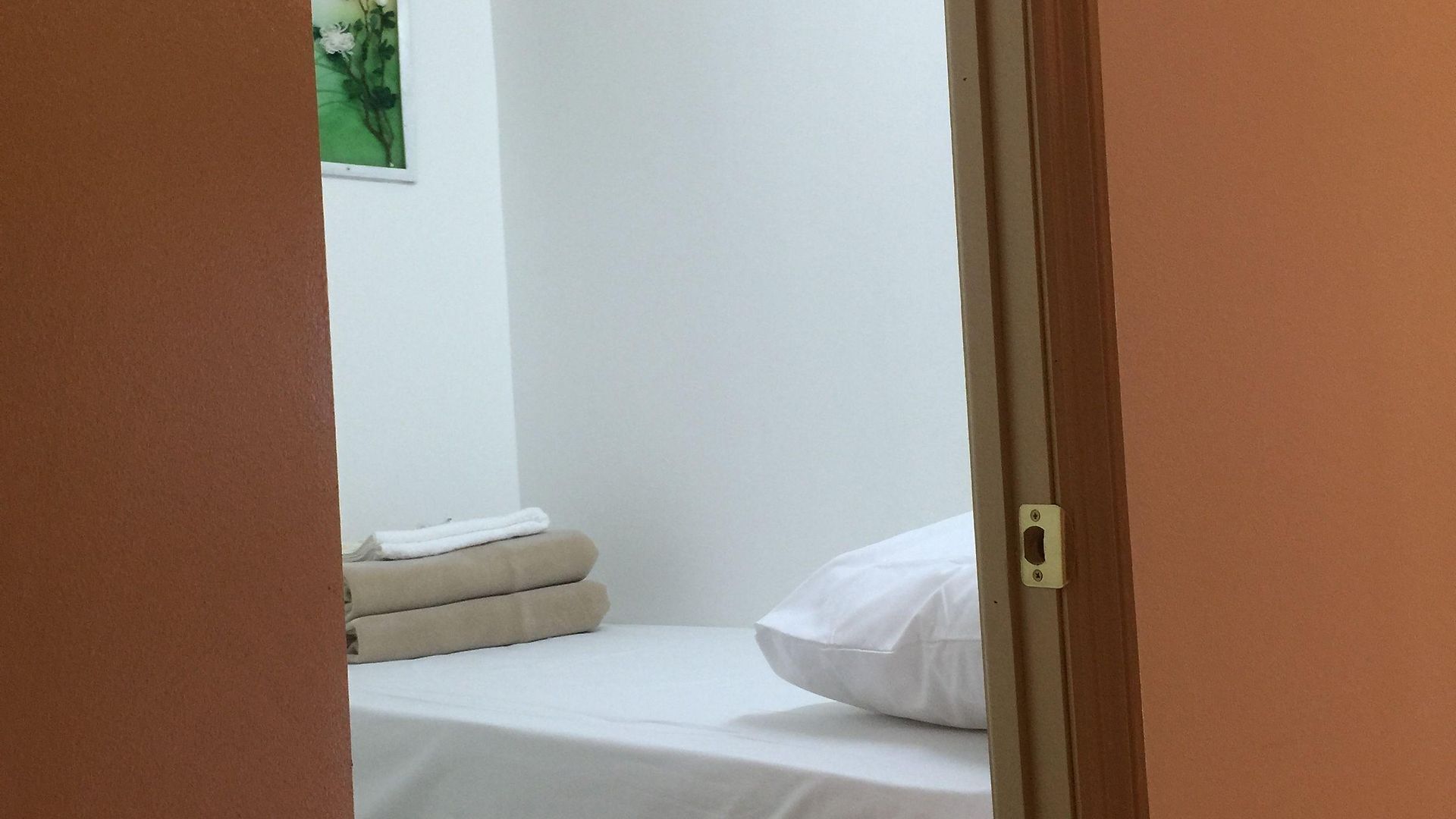 Bowery Grand Hostel *