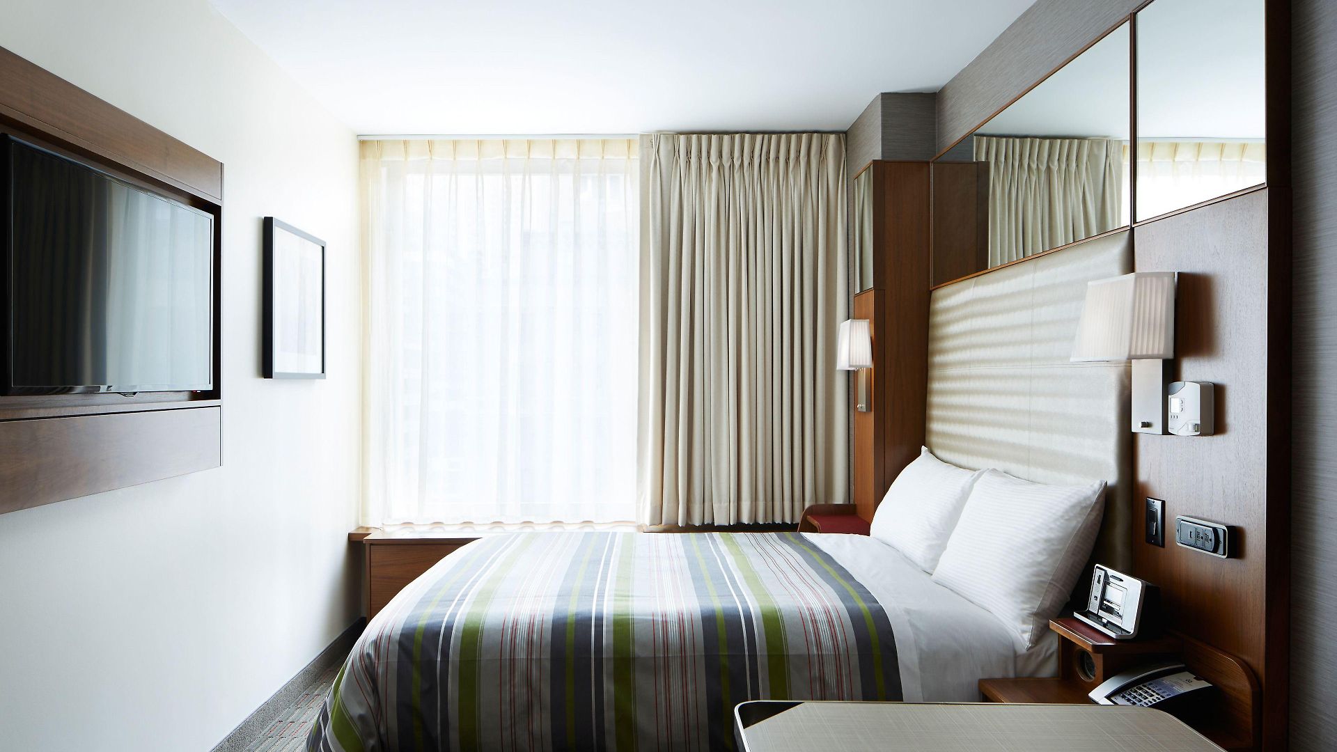 Boutique At Grand 4*