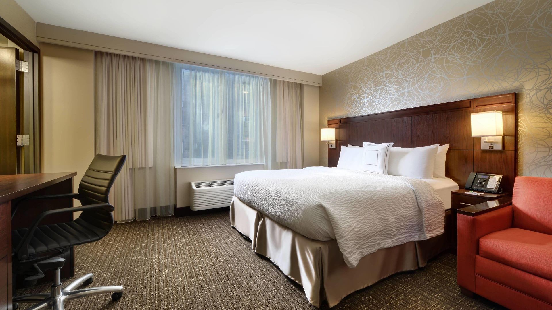 Hotel Courtyard By Marriott Times Square West 3*