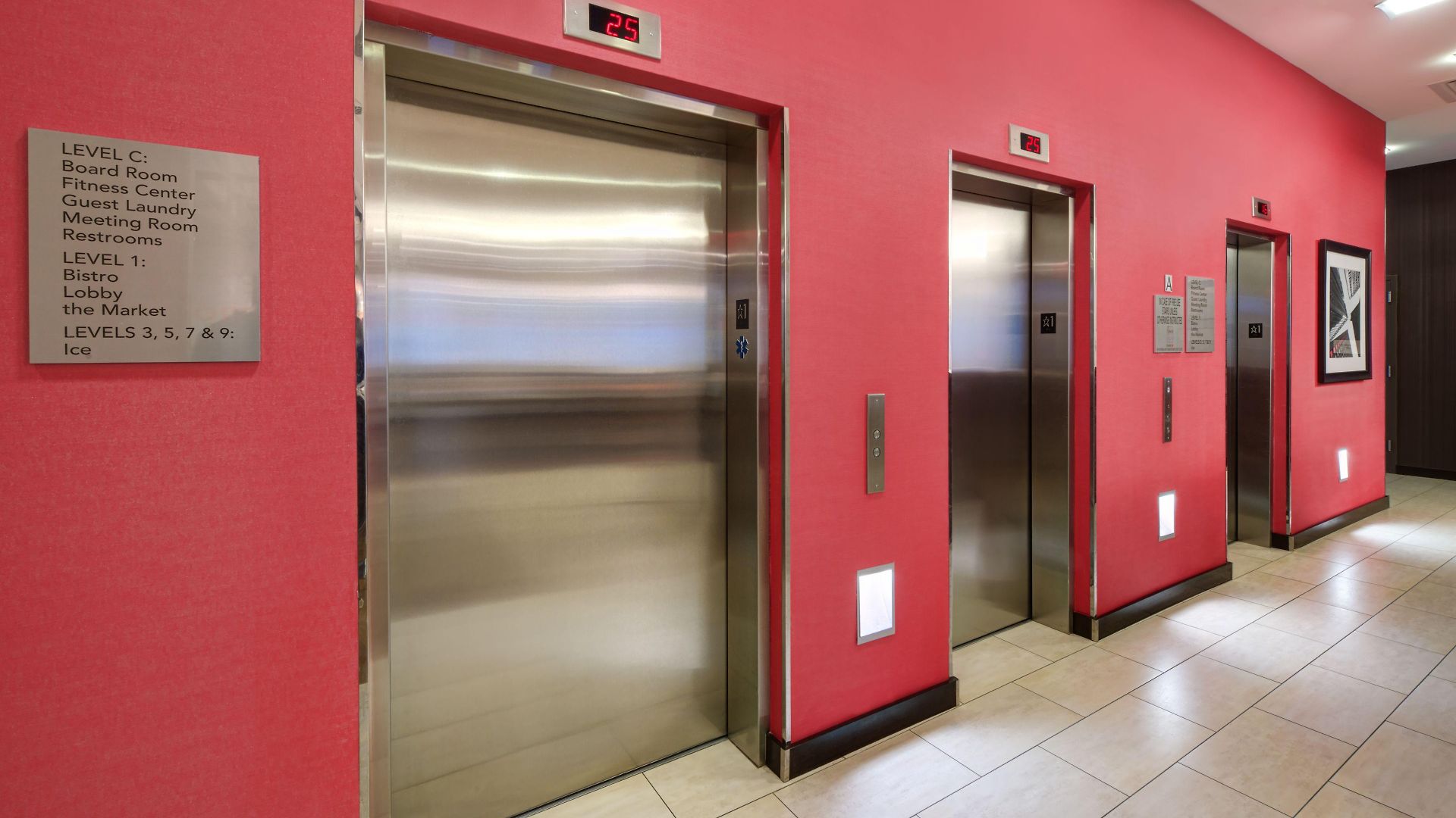 Courtyard By Marriott Times Square West New York