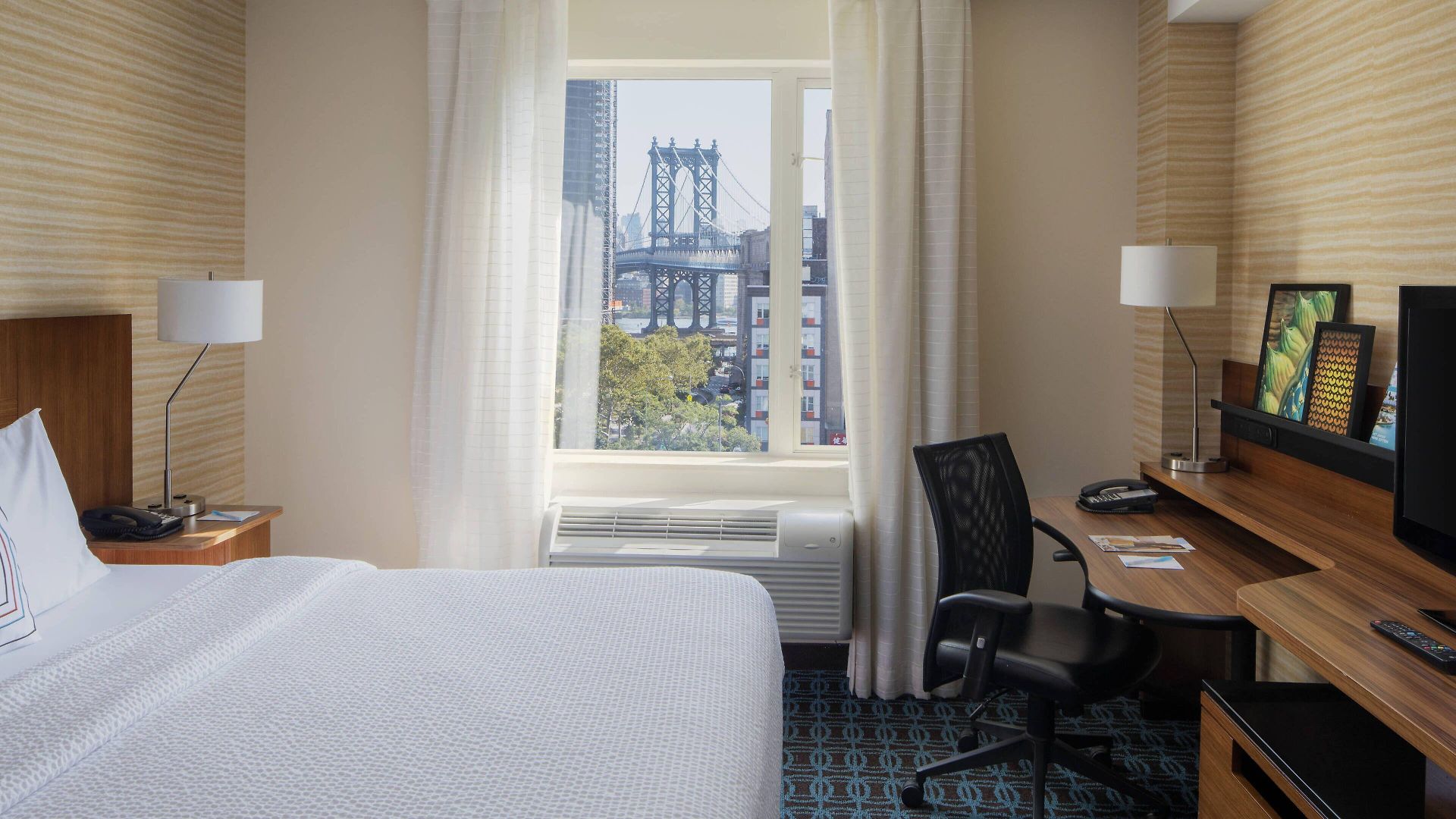 Hotel Fairfield & Manhattan/downtown East 3*