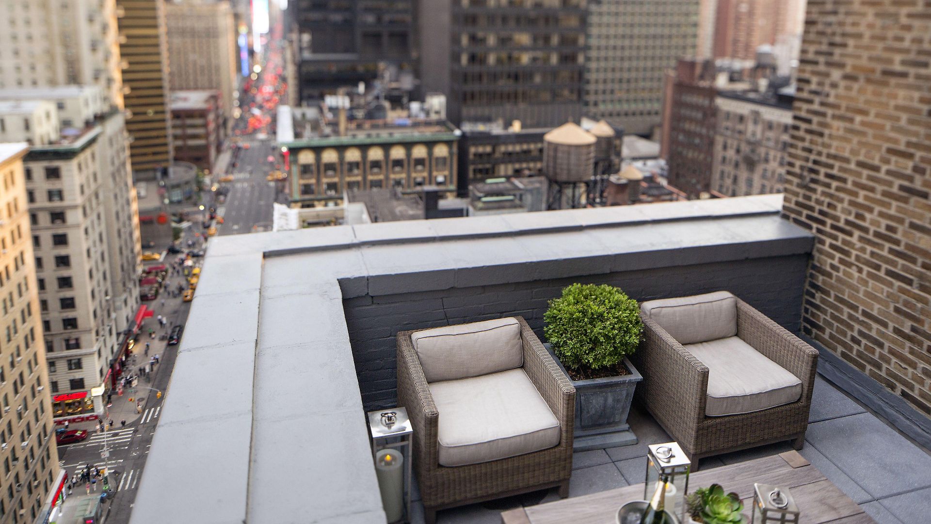 Westhouse New York, An Slh