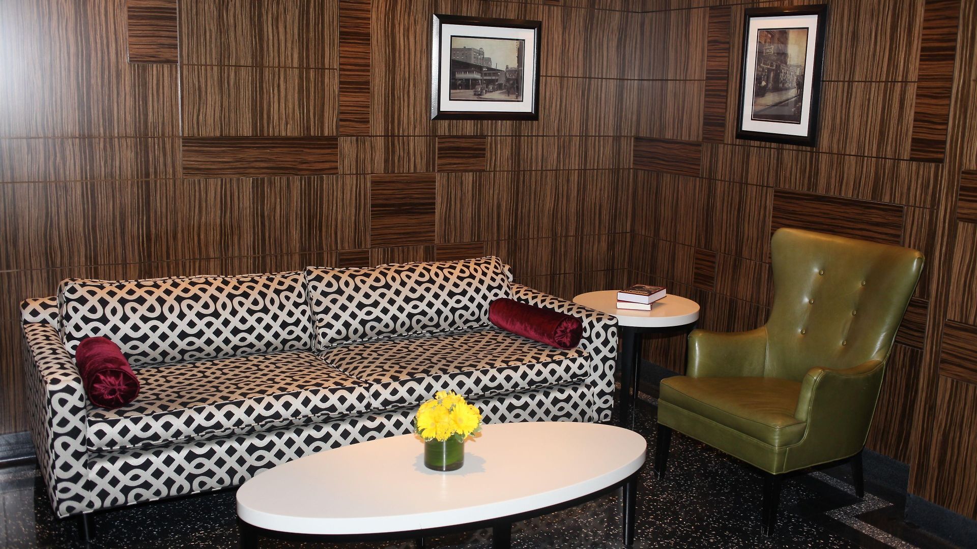 Opera House Hotel 3*