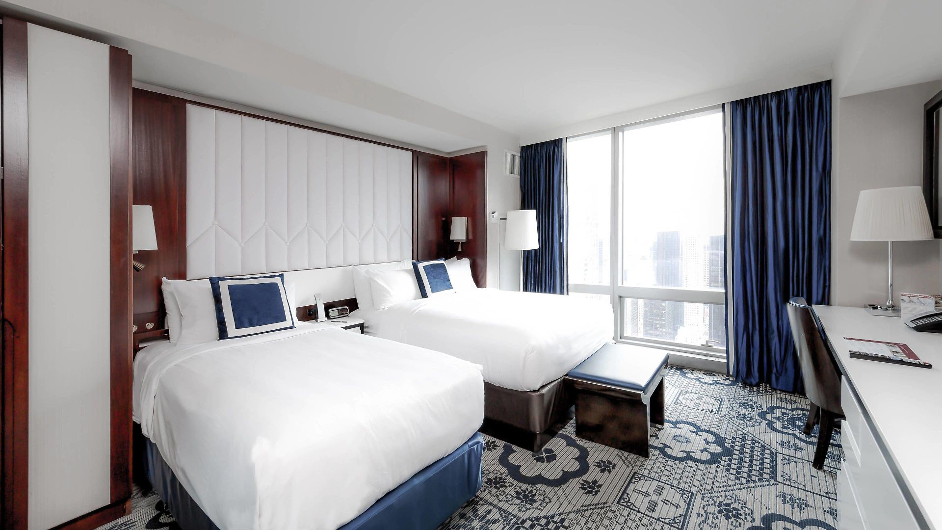 By Marriott Manhattan/central Park 4*