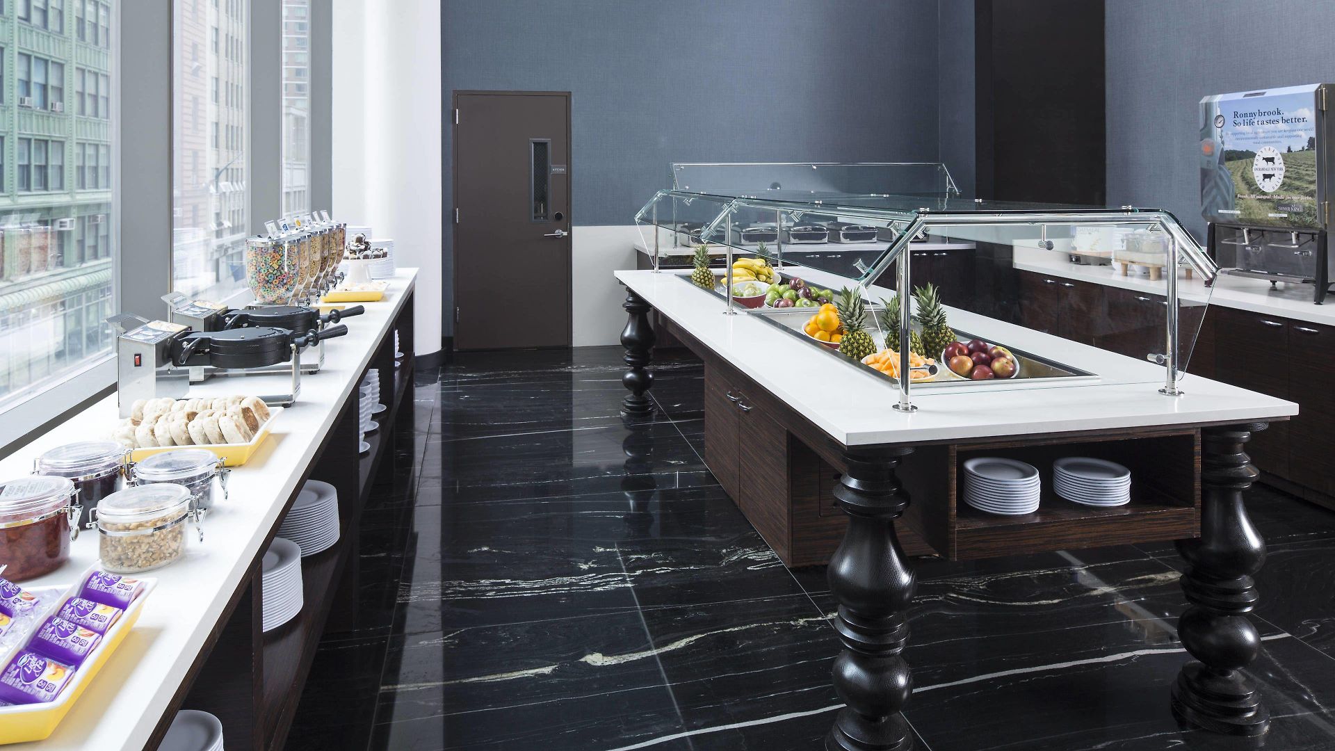 By Marriott Manhattan/central Park New York