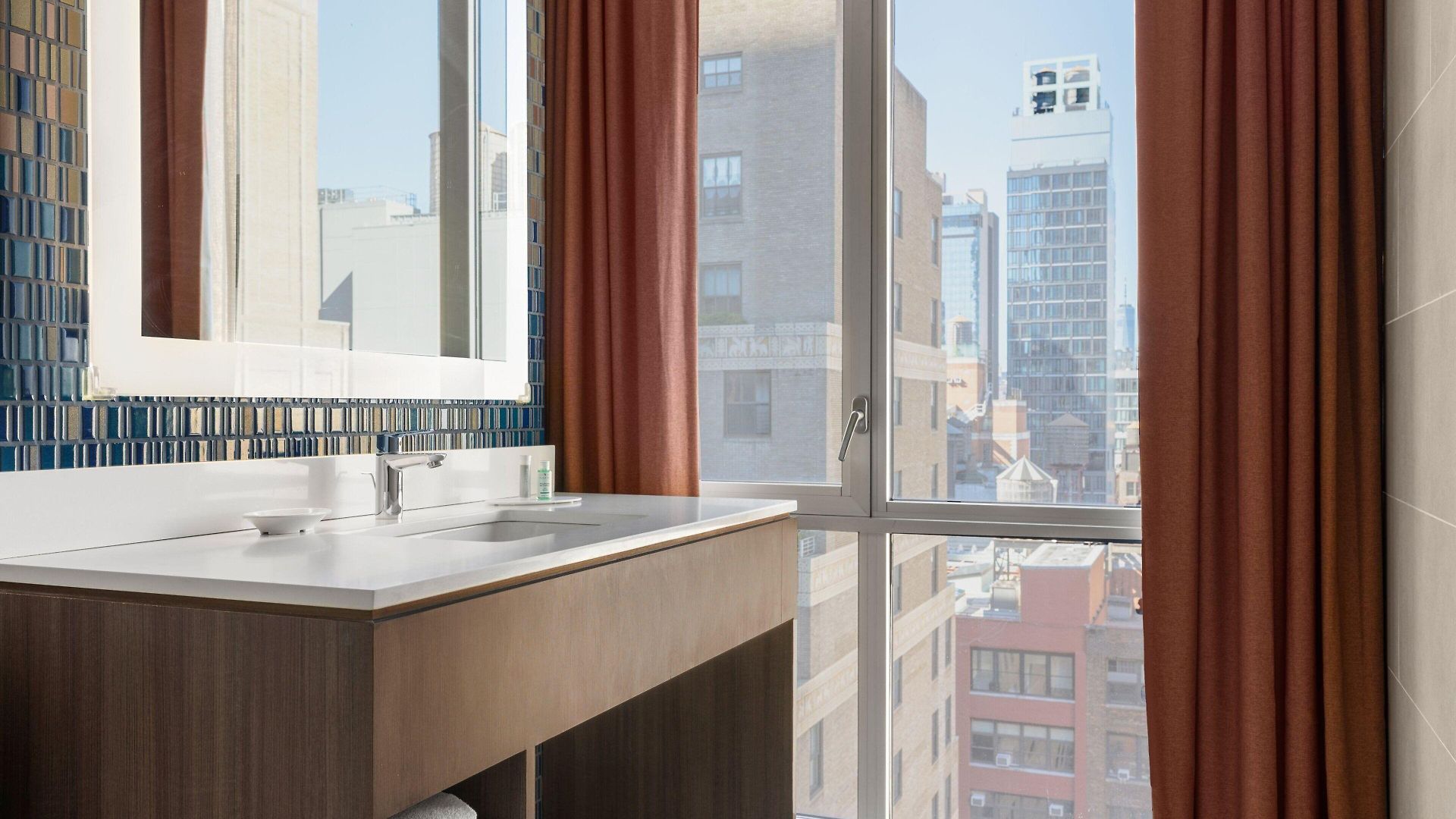 Courtyard By Marriott Manhattan/chelsea Hotel 4*