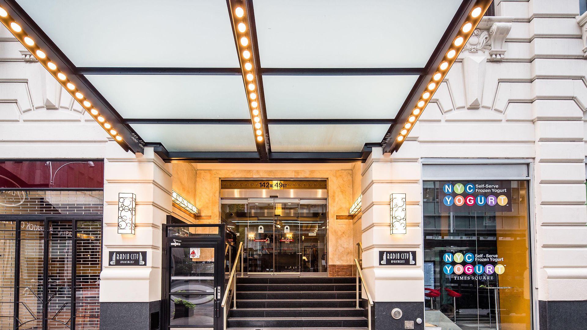 Radio Aparthotel New York
