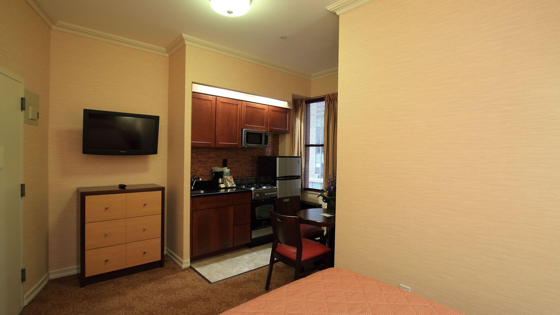 Aparthotel Radio 3*