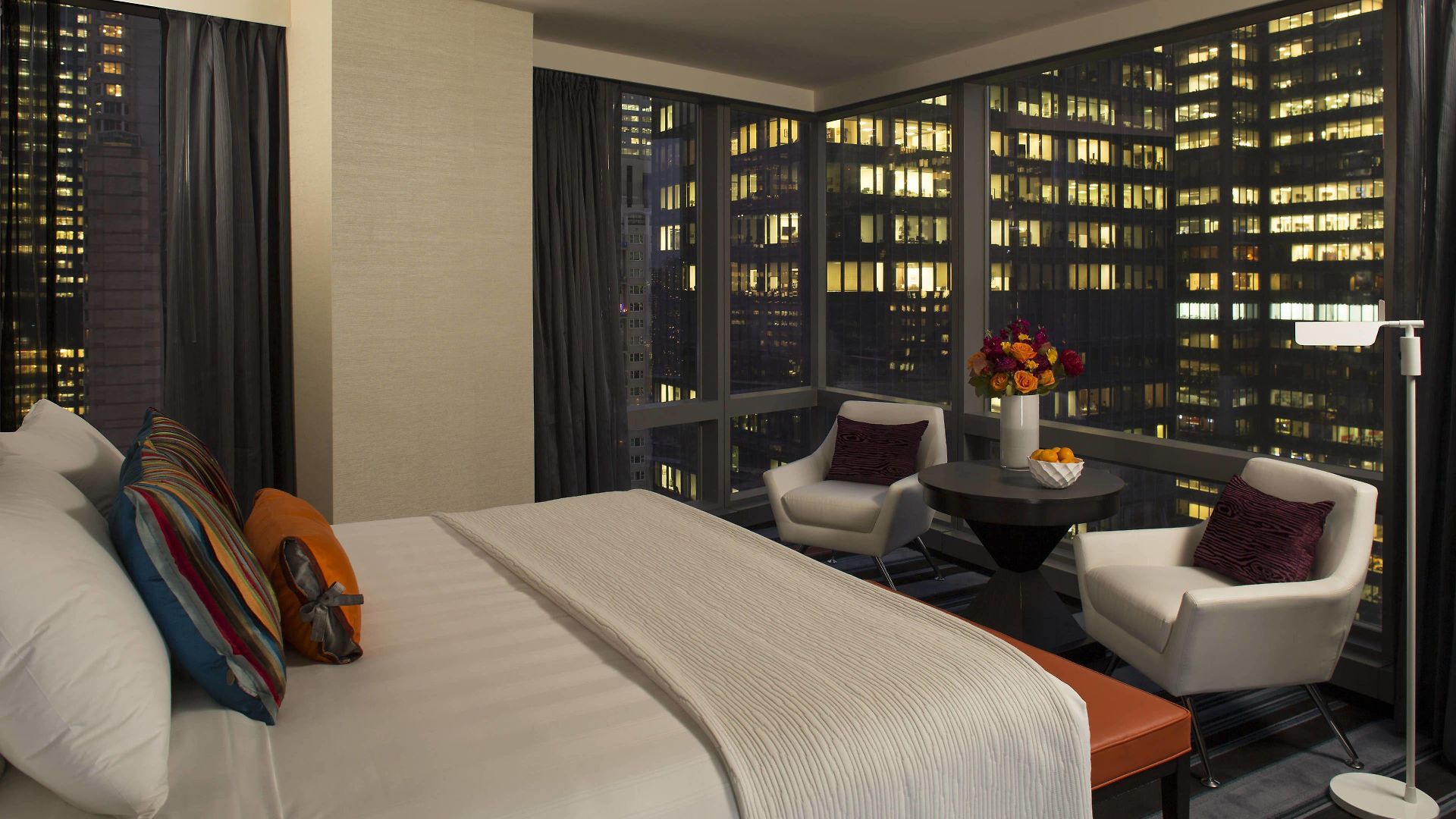 Courtyard By Marriott Manhattan/central Park Hotel 4*