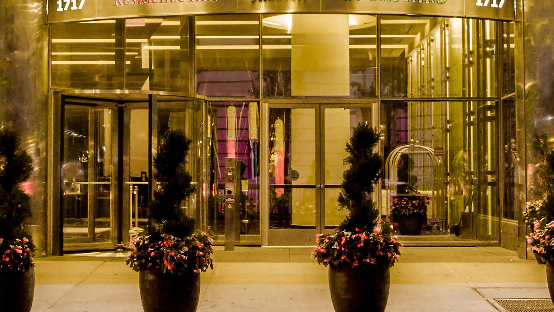 Courtyard By Marriott Manhattan/central Park Hotel 4*