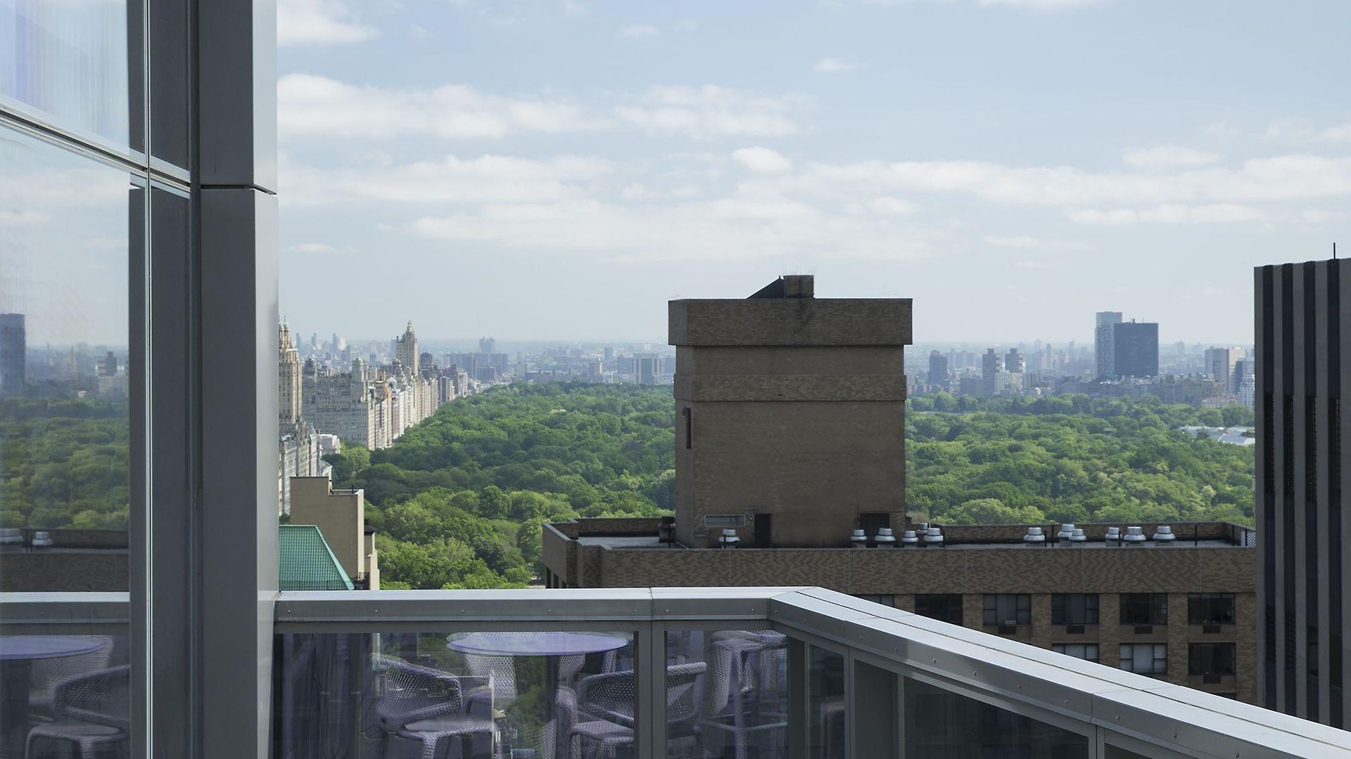 Courtyard By Marriott Manhattan/central Park Hotel