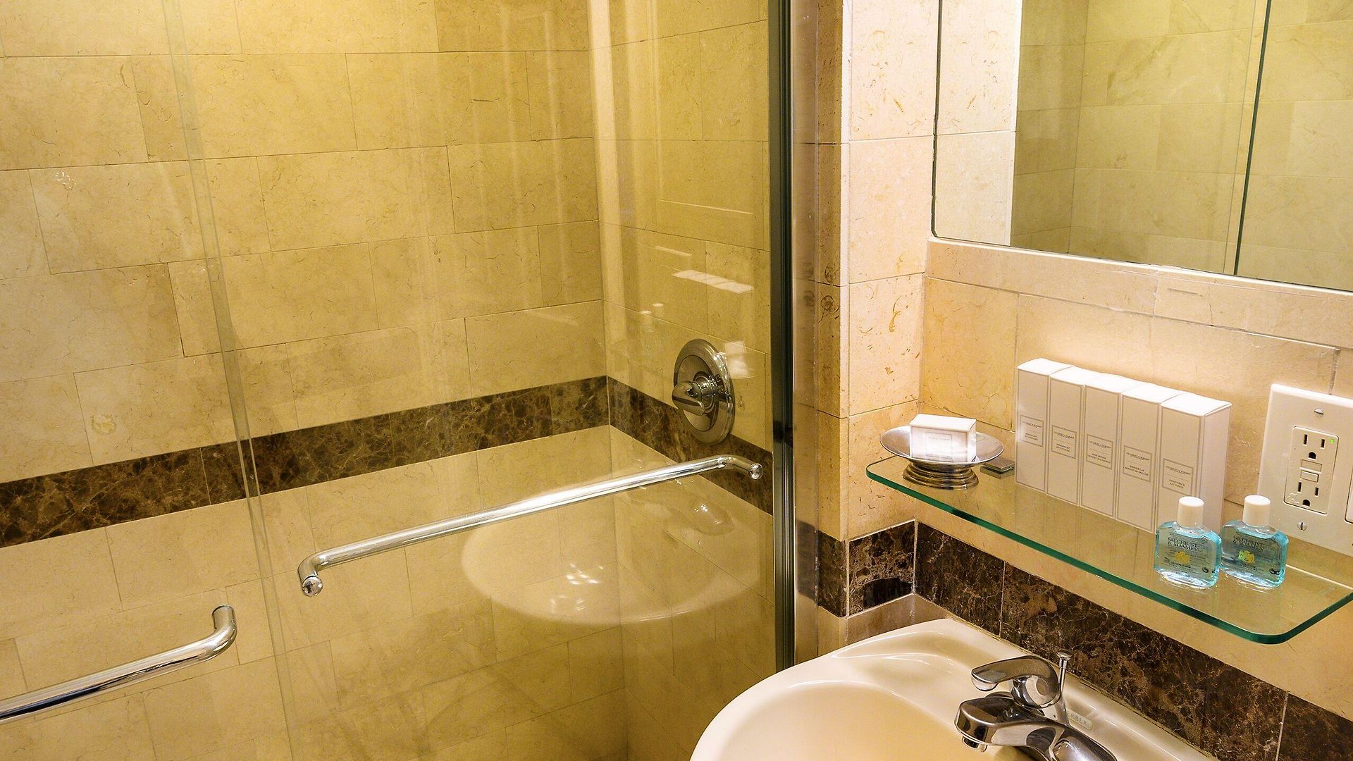 Beacon Hotel