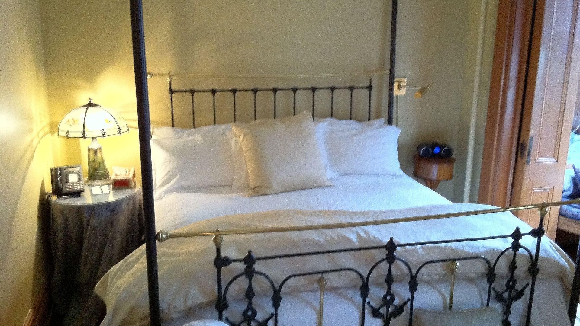 The At Irving Place 4*