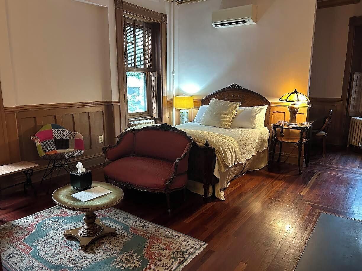 The At Irving Place 4*