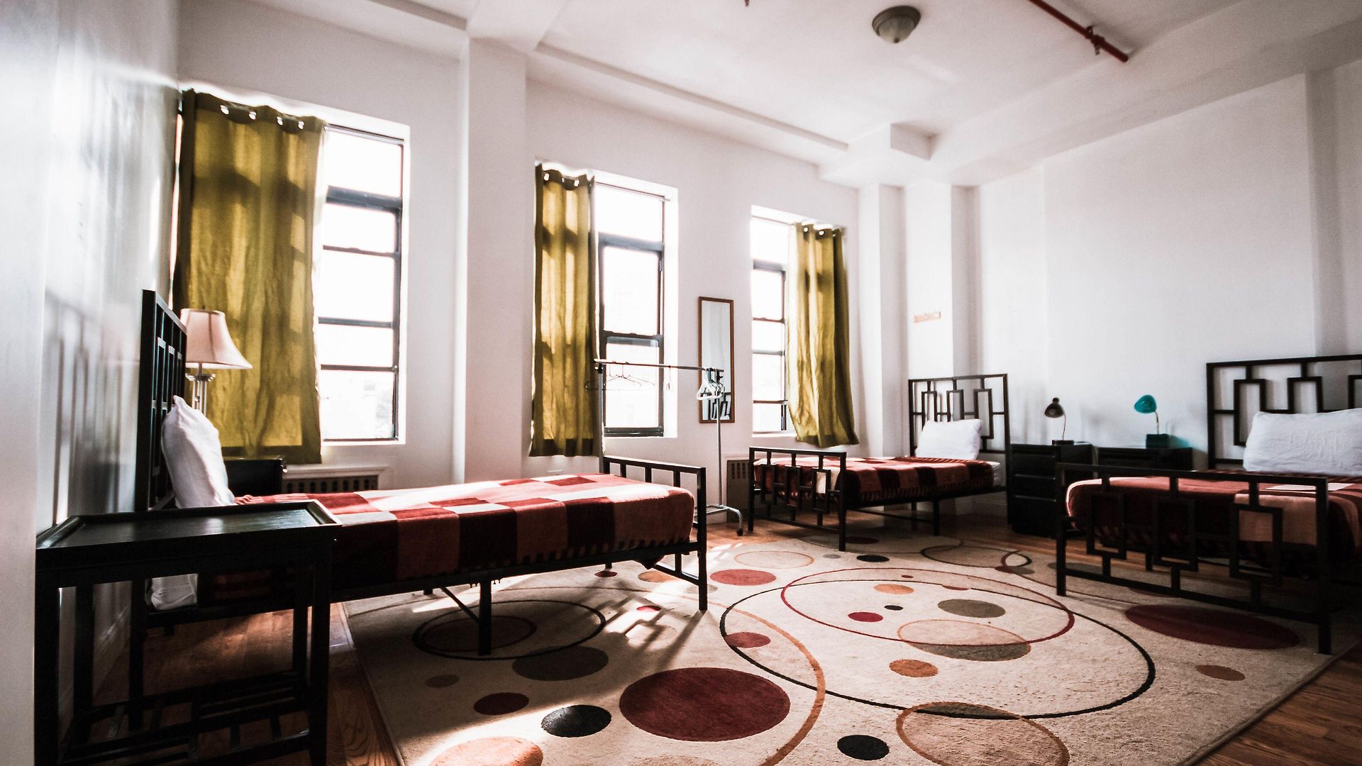 Hostel Ny Moore *