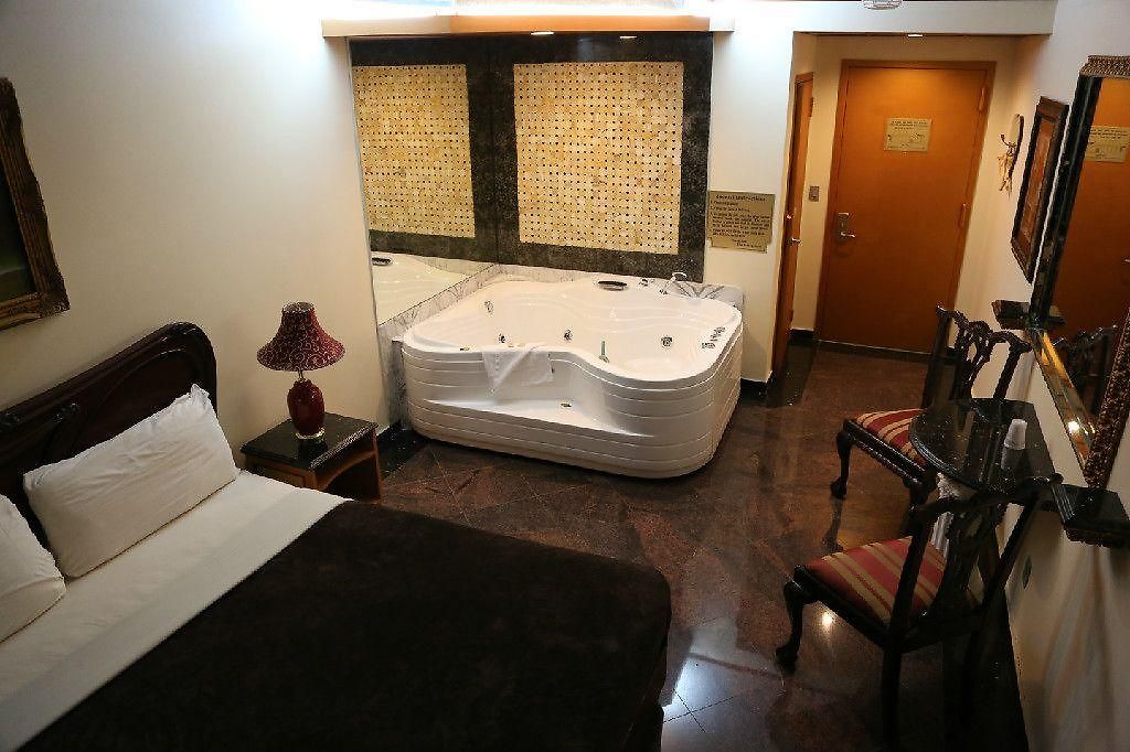 Paris Hotel New York