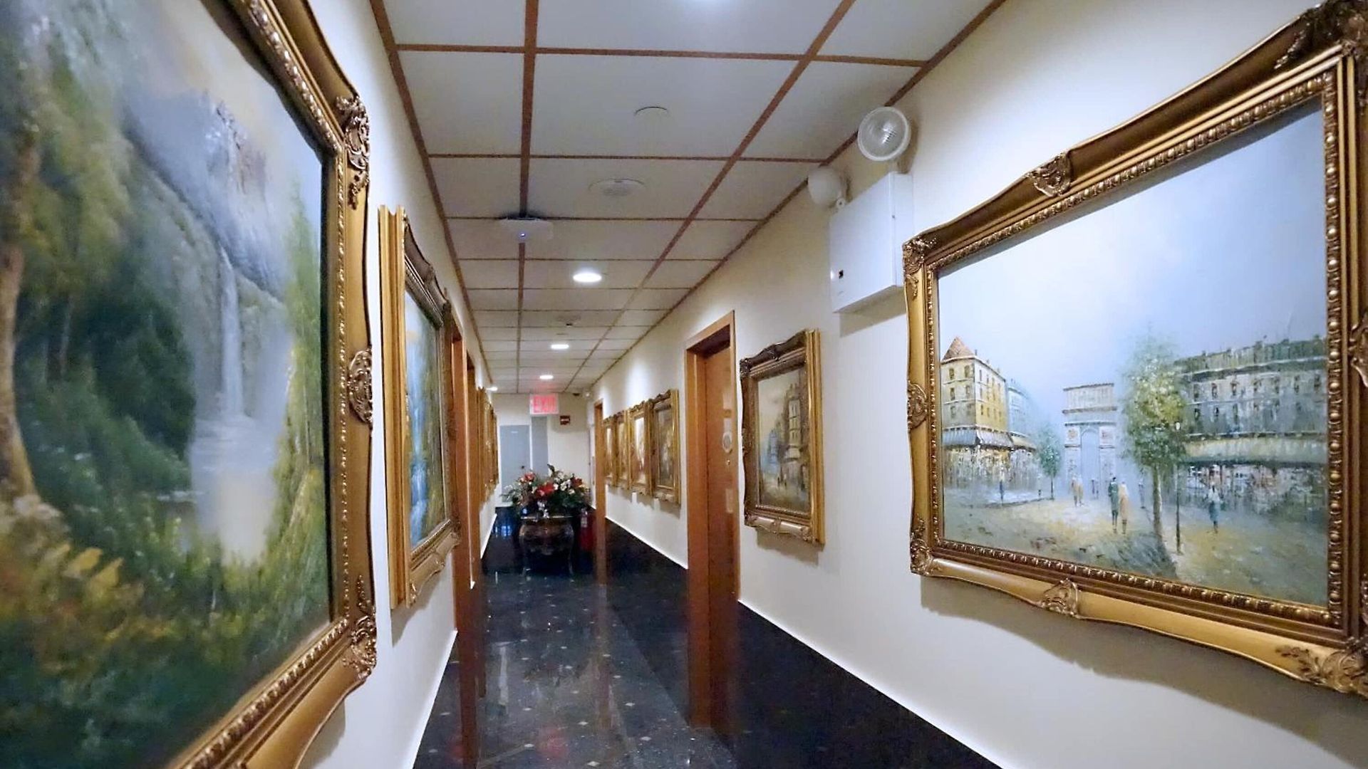 Paris Hotel 3*