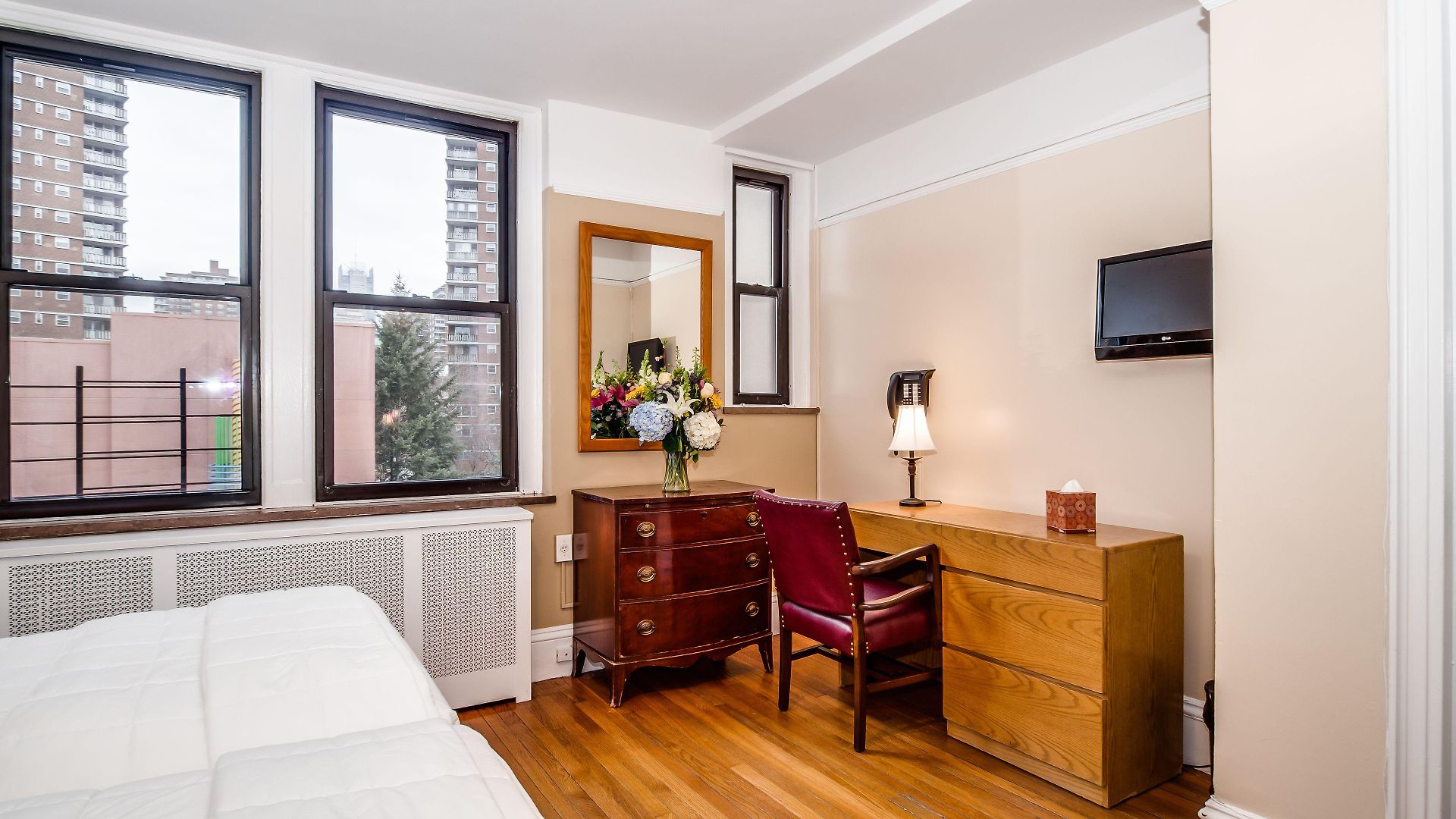 Leo House 3*