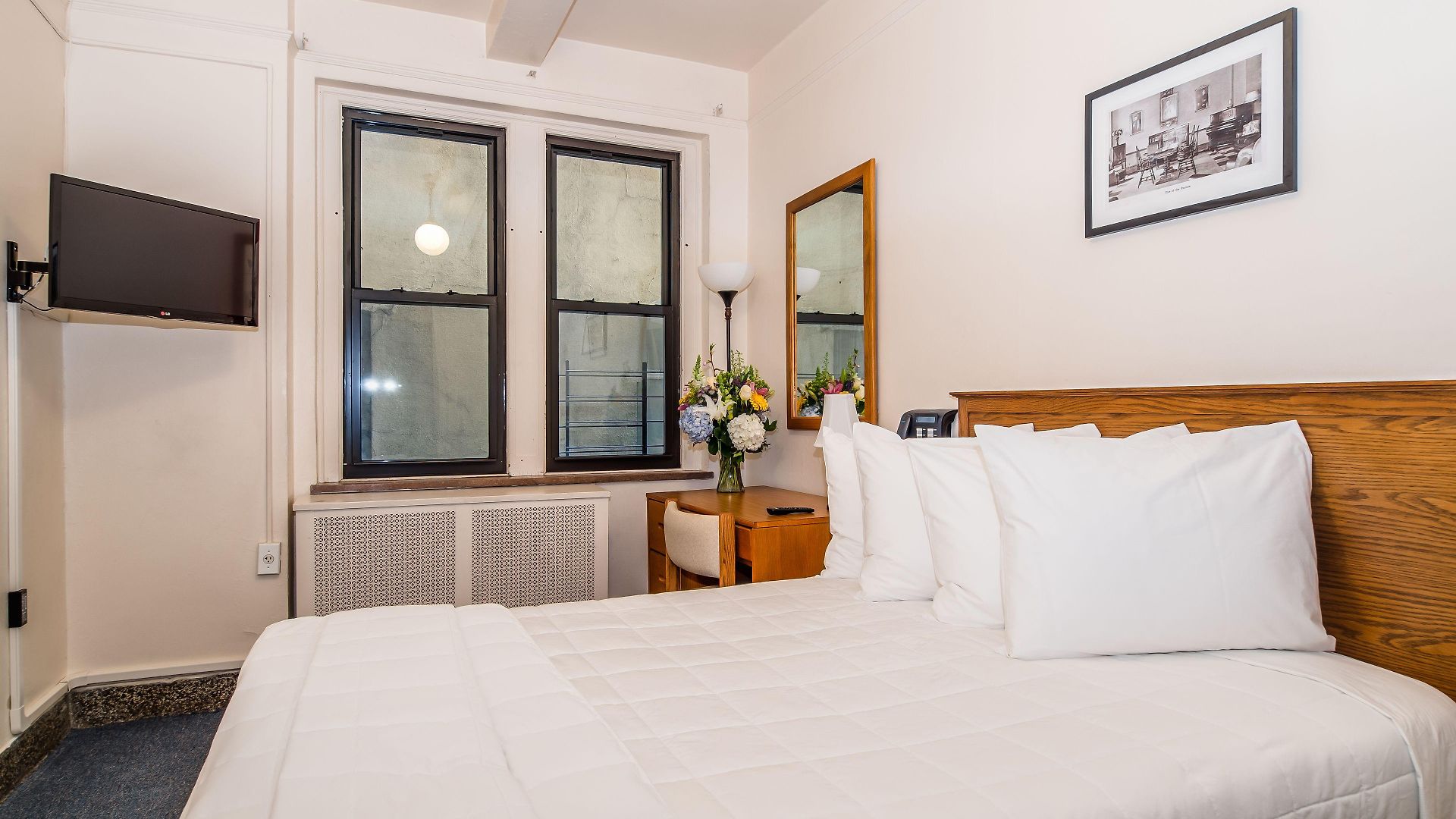 Leo House Hotel