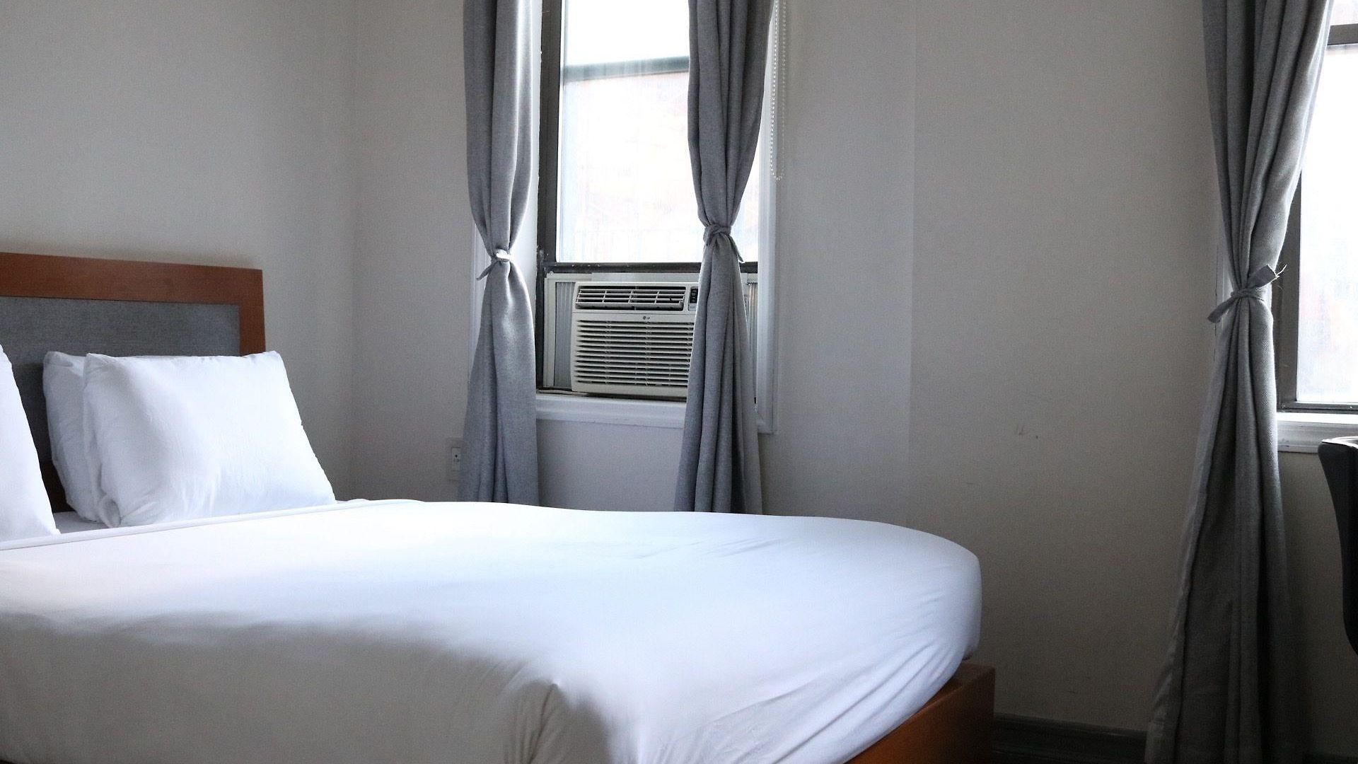 Midtown West 3*