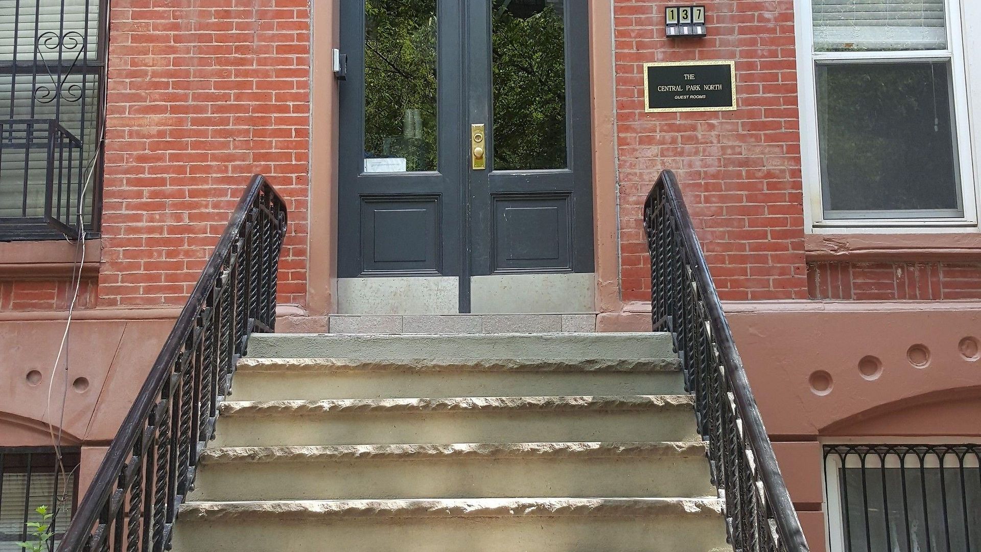 Guest house The Park North New York