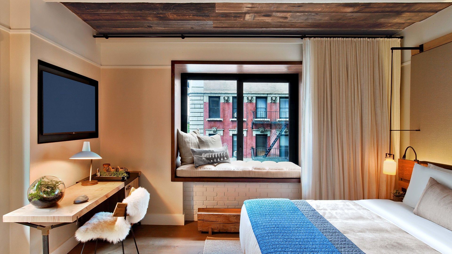 1 Park Hotel