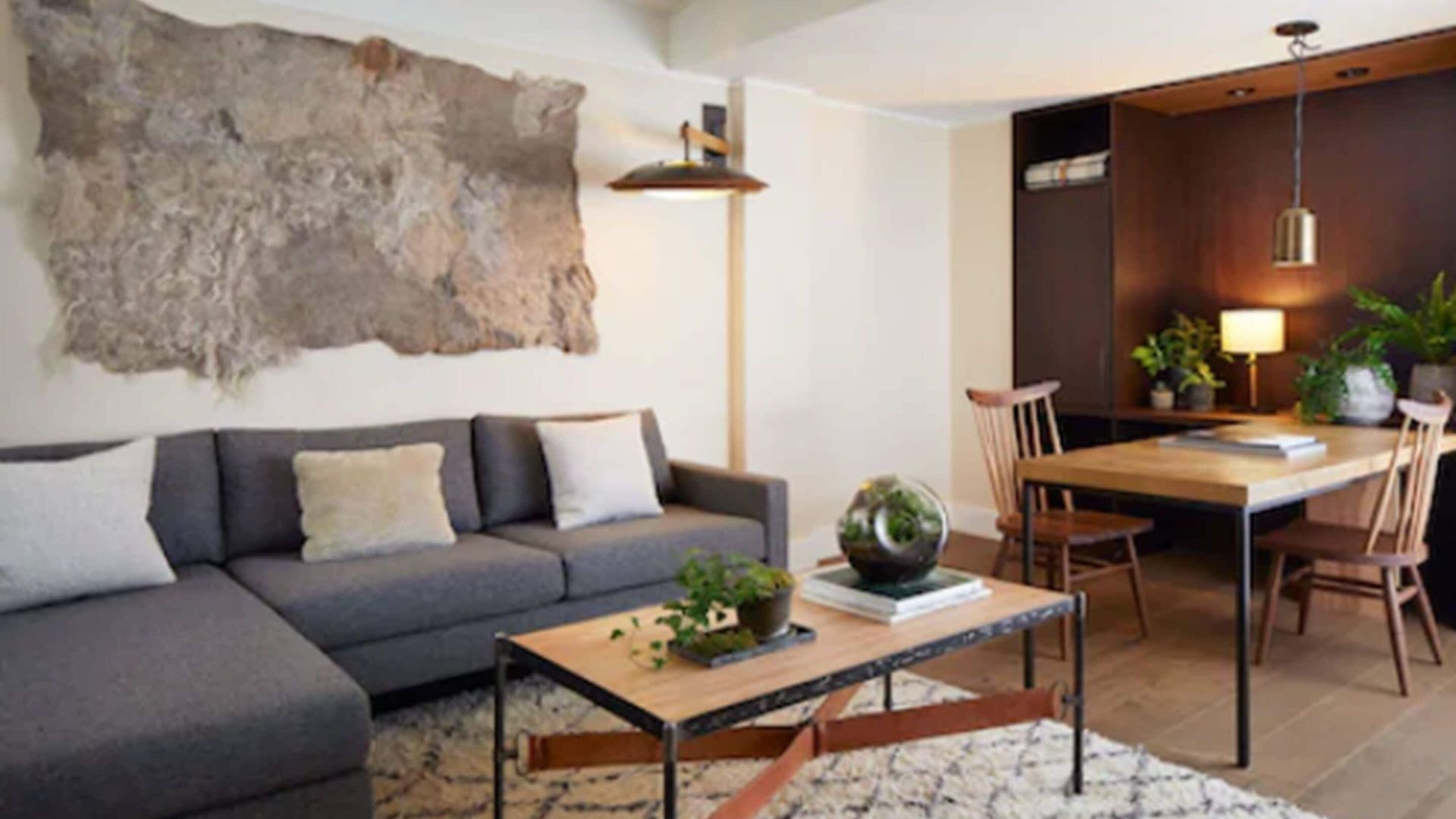 1 Park Hotel