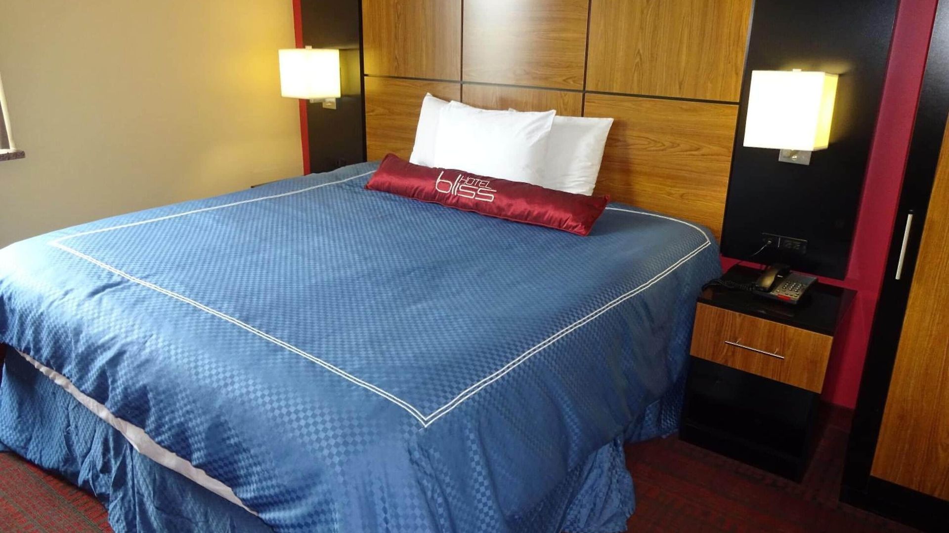 Bliss - Brooklyn Hotel 2*