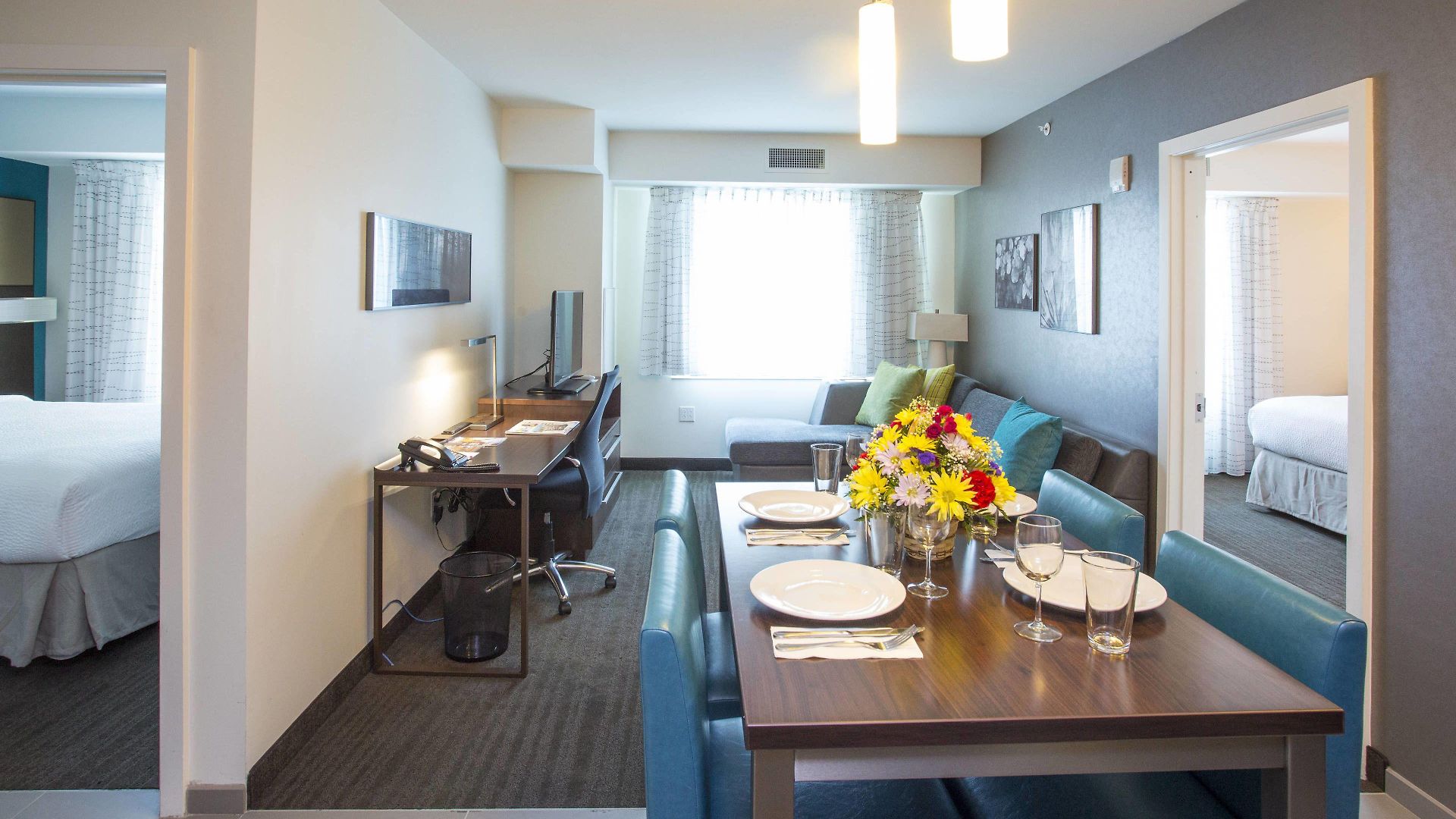 By Marriott The Bronx At Metro Center Atrium Hotel