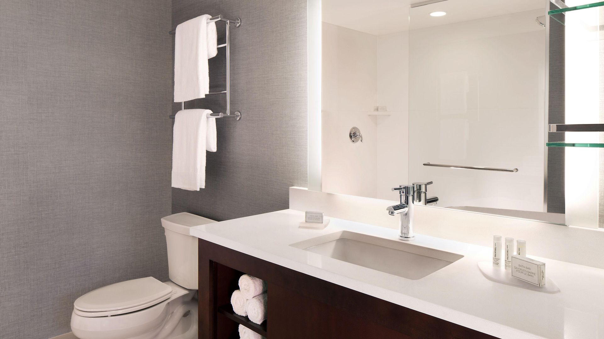 Hotel By Marriott The Bronx At Metro Center Atrium 3*