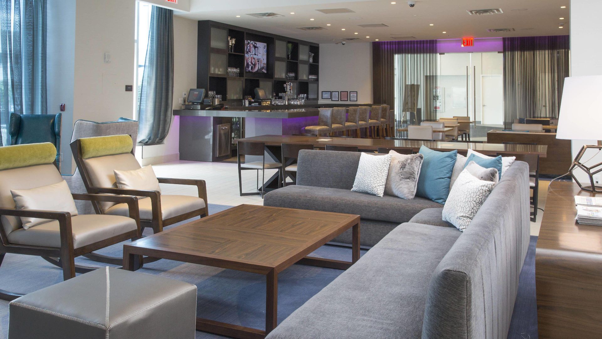 By Marriott The Bronx At Metro Center Atrium New York