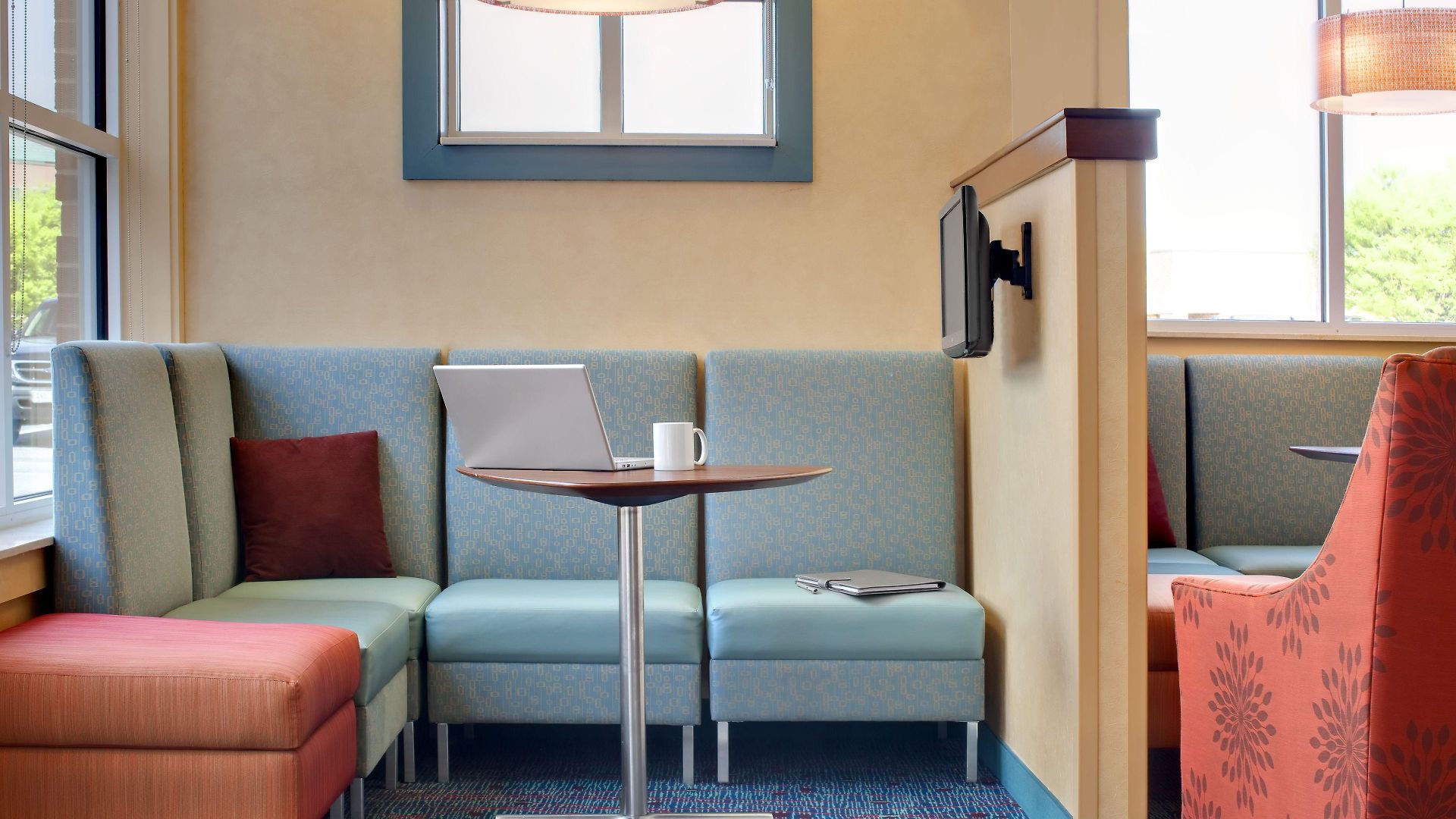 Hotel By Marriott The Bronx At Metro Center Atrium 3*