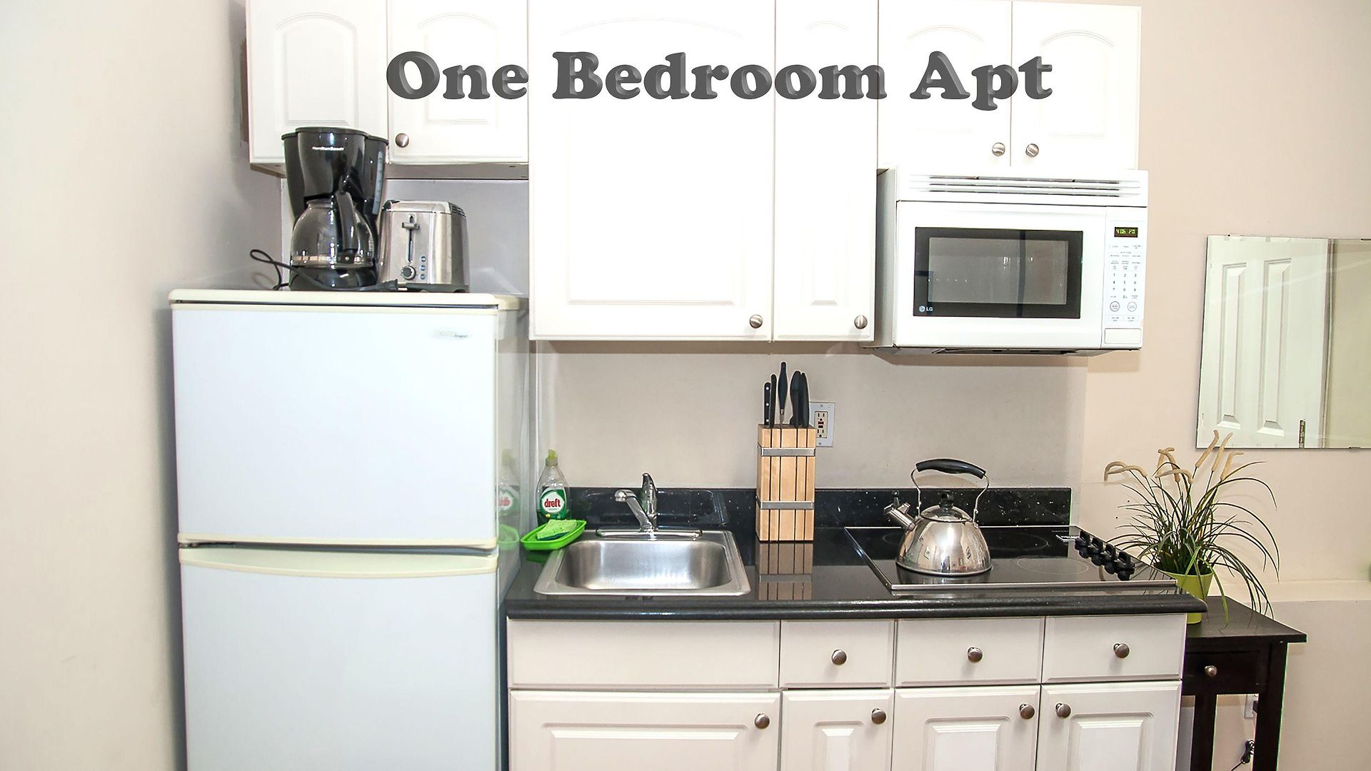 Macy Empire Apartment