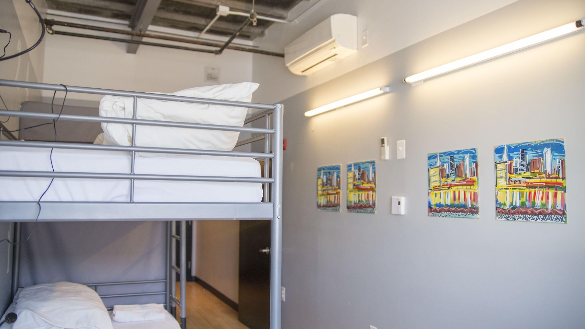 The Local Ny Hostel *
