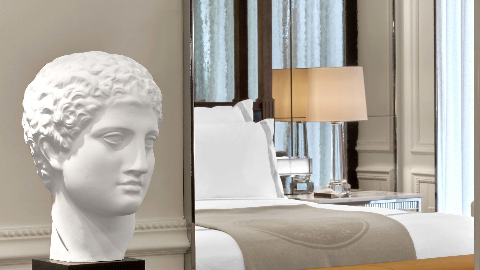Baccarat And Residences Hotel