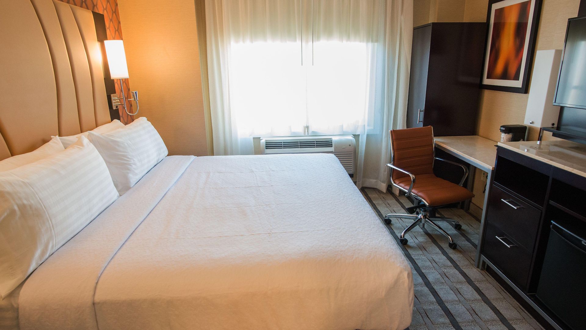 - Times Square By Ihg Hotel