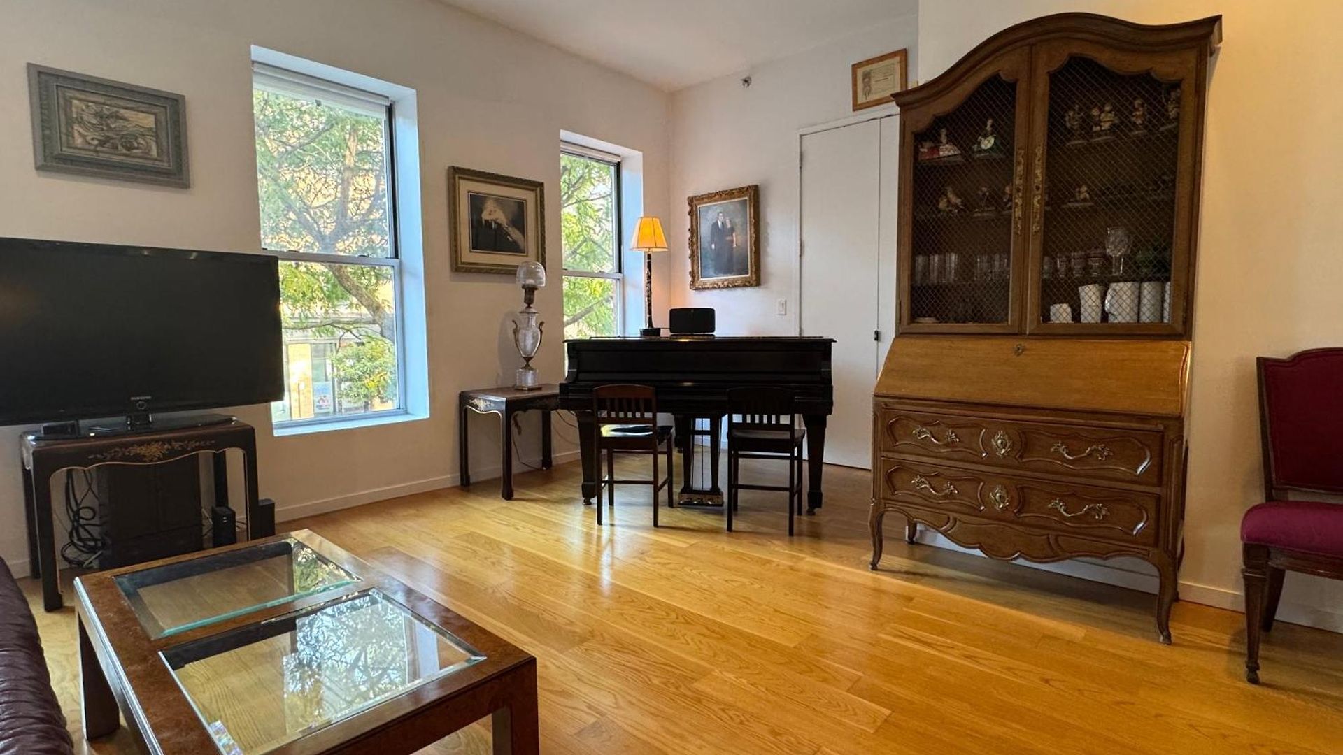 Large And Luxurious In Strivers Row