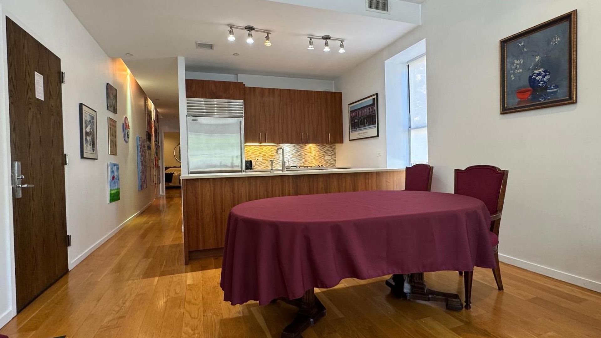 Large And Luxurious In Strivers Row *