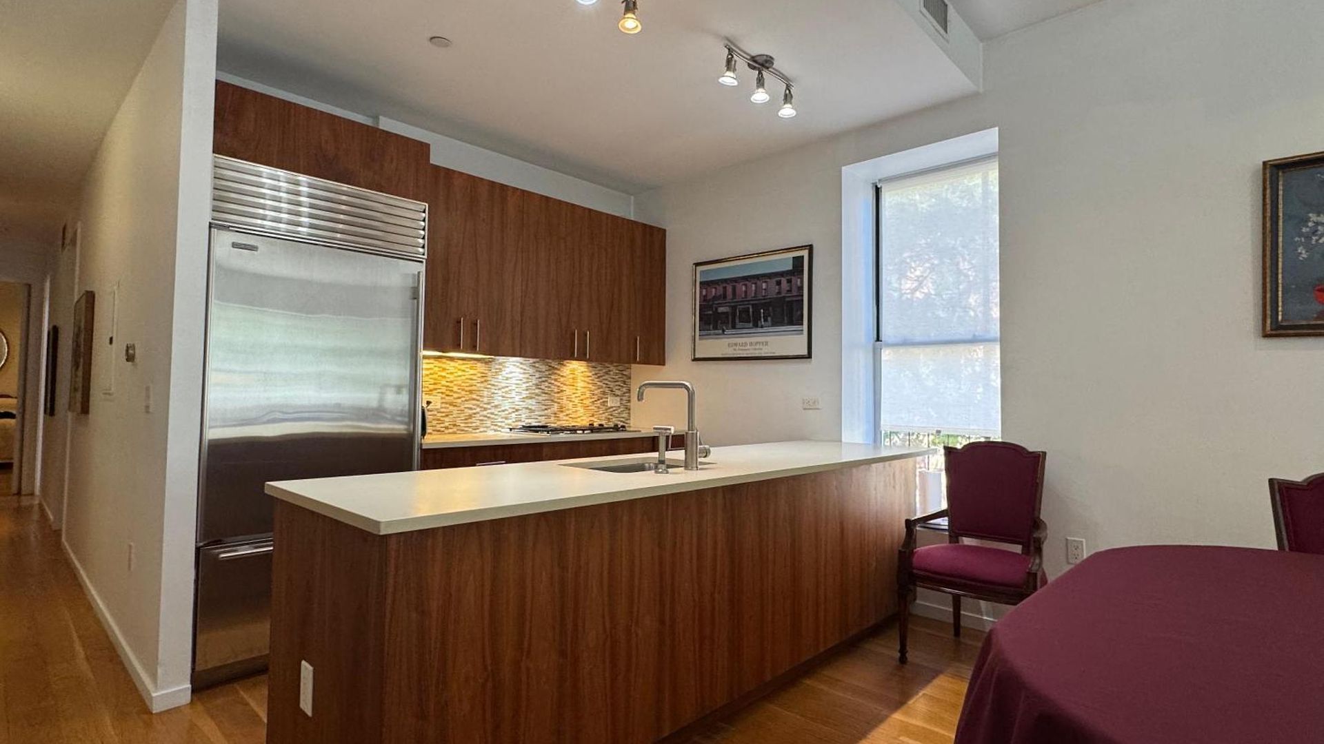 Large And Luxurious In Strivers Row *