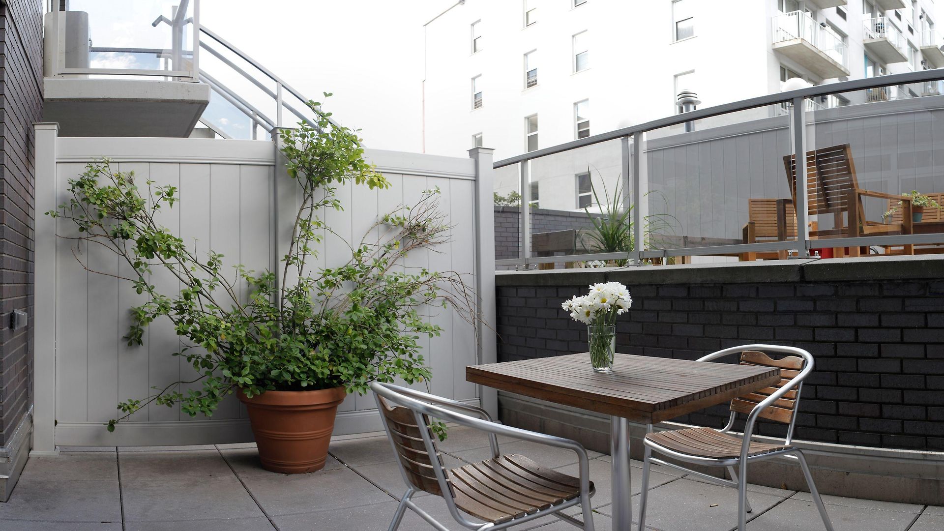 Sanctuary Nyc Retreats 4*